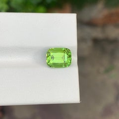 3.15 carati di tormalina verde naturale sfusa a forma di cuscino per gioielli