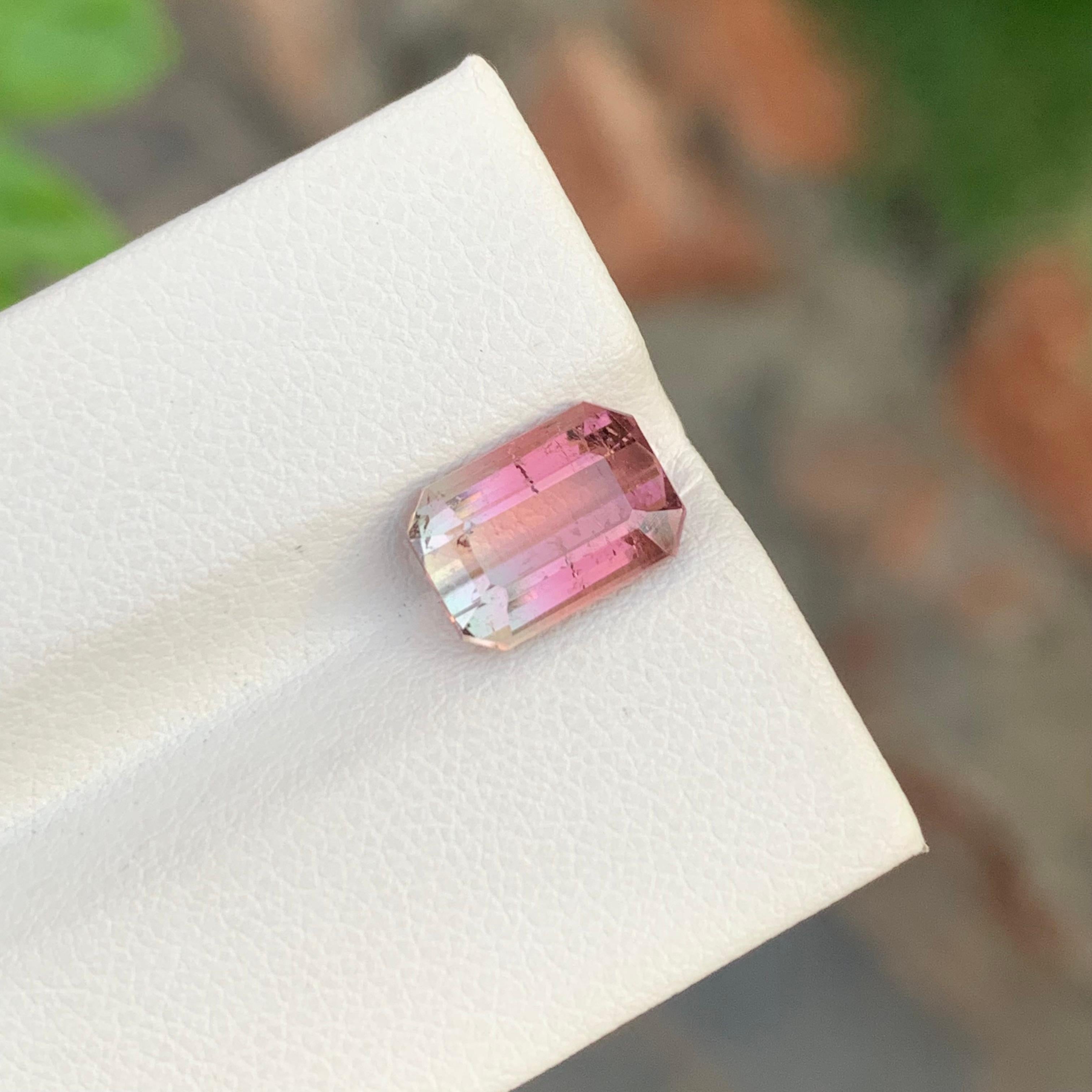 3.15 Karat natürlicher loser, mehrfarbiger Turmalin in Smaragdform für Schmuck im Angebot 1