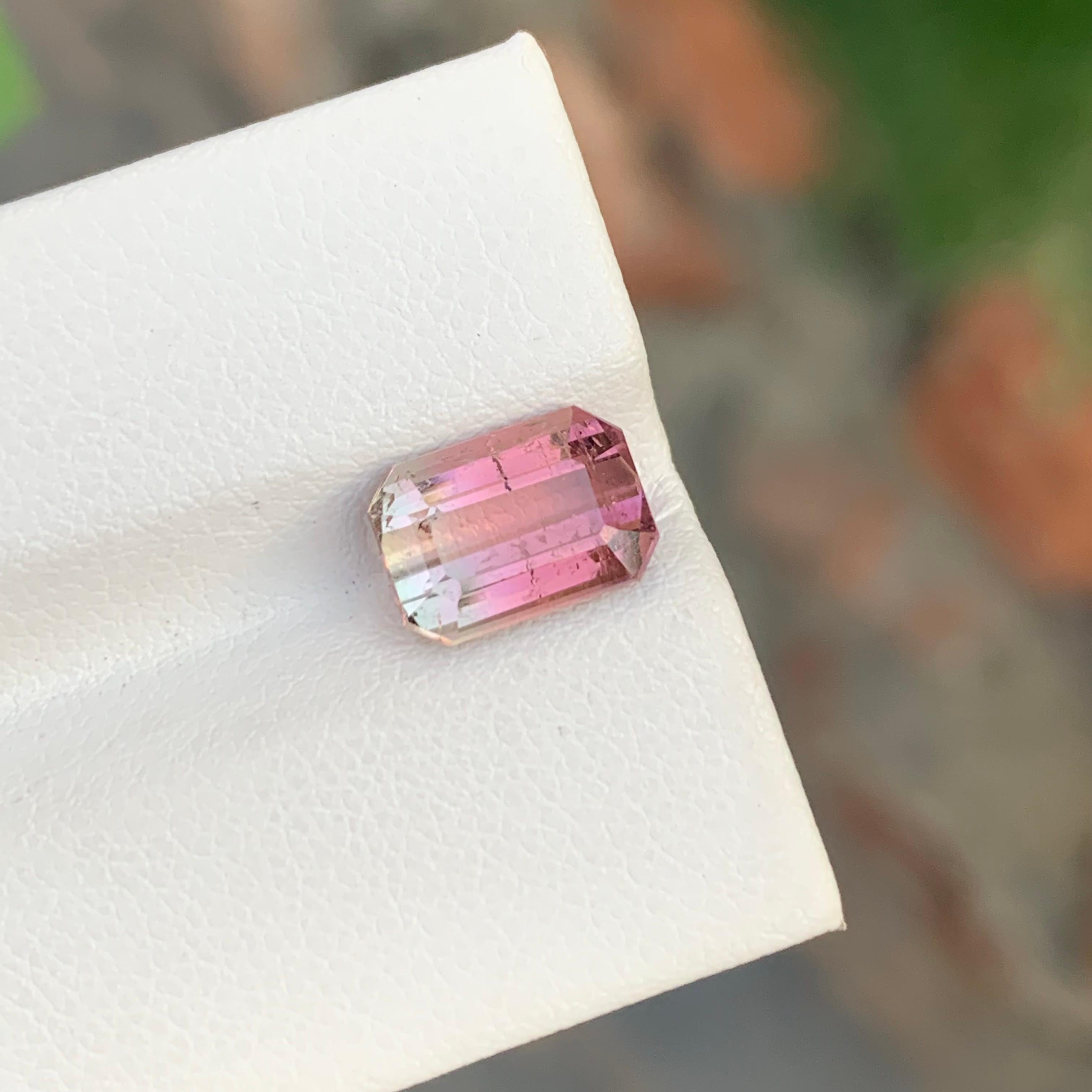 3.15 Karat natürlicher loser, mehrfarbiger Turmalin in Smaragdform für Schmuck im Angebot 2