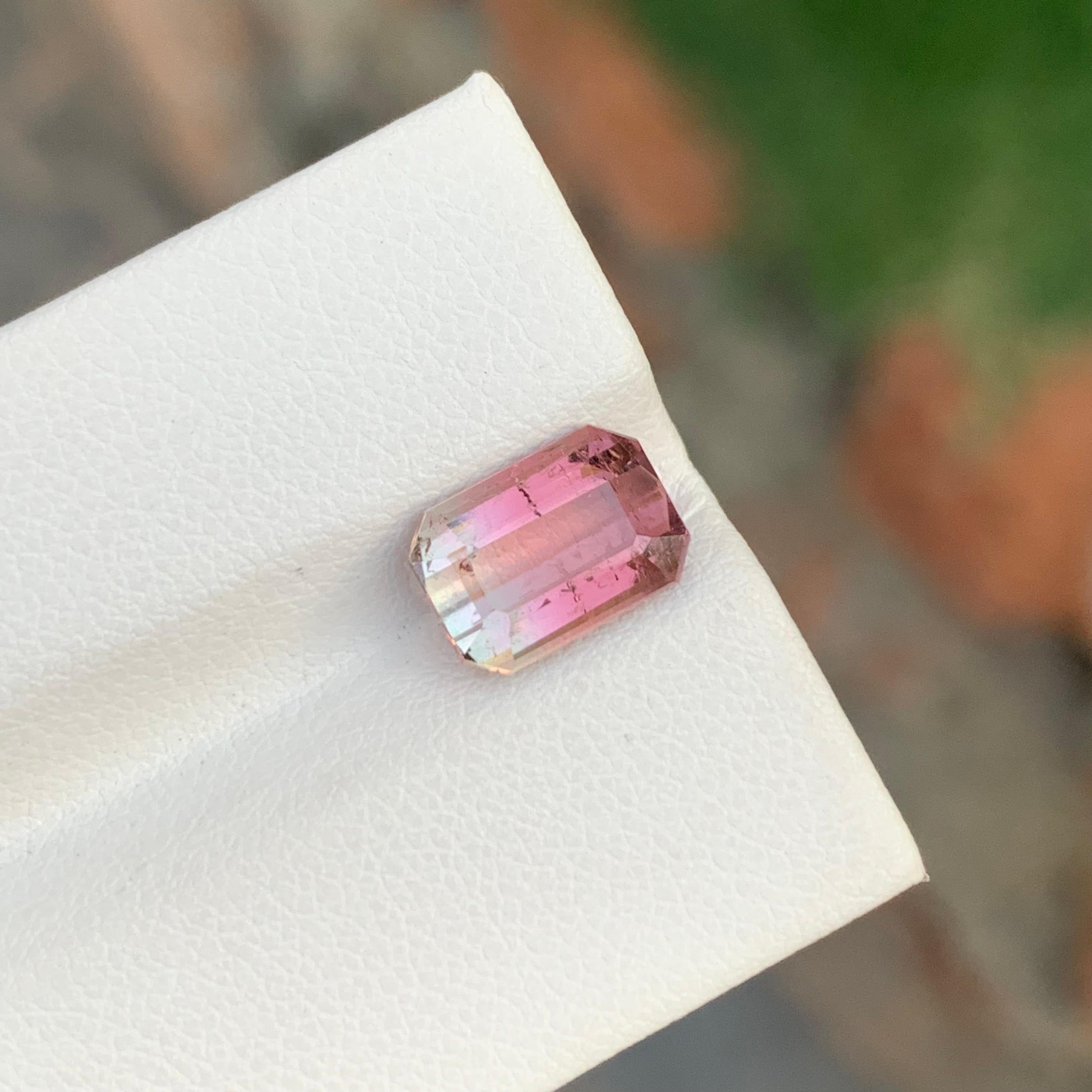 3.15 Karat natürlicher loser, mehrfarbiger Turmalin in Smaragdform für Schmuck im Angebot 3