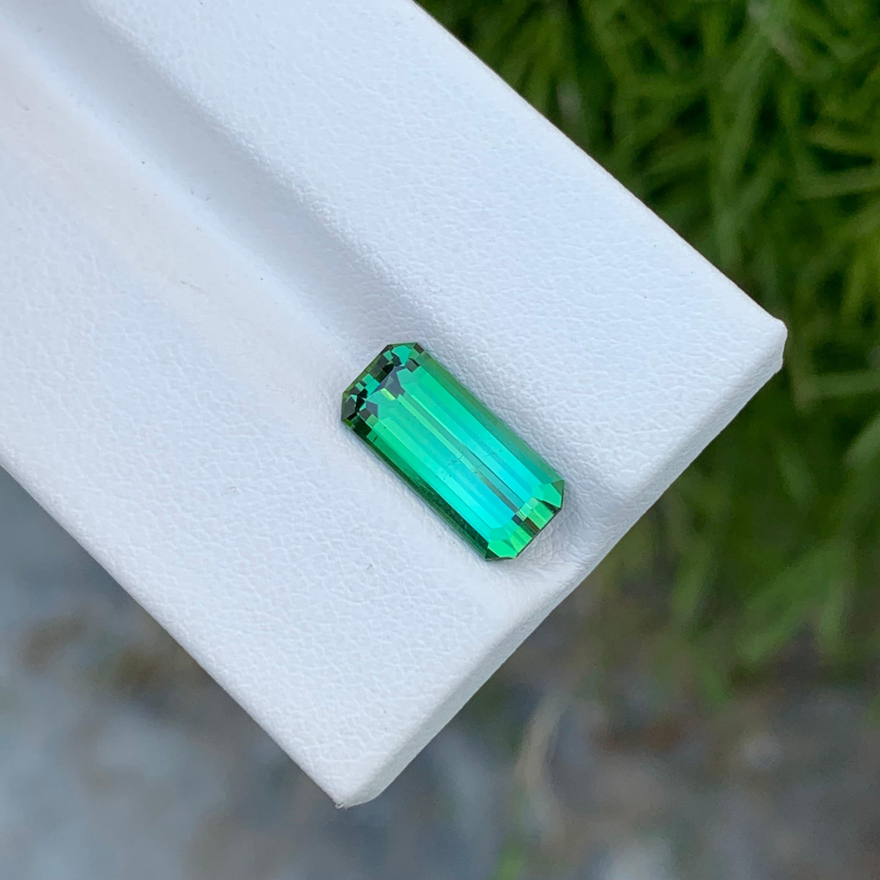 Emerald Cut 3.15 Carat Natural Loose Bright Green Tourmaline Emerald Shape Gem For Jewellery For Sale