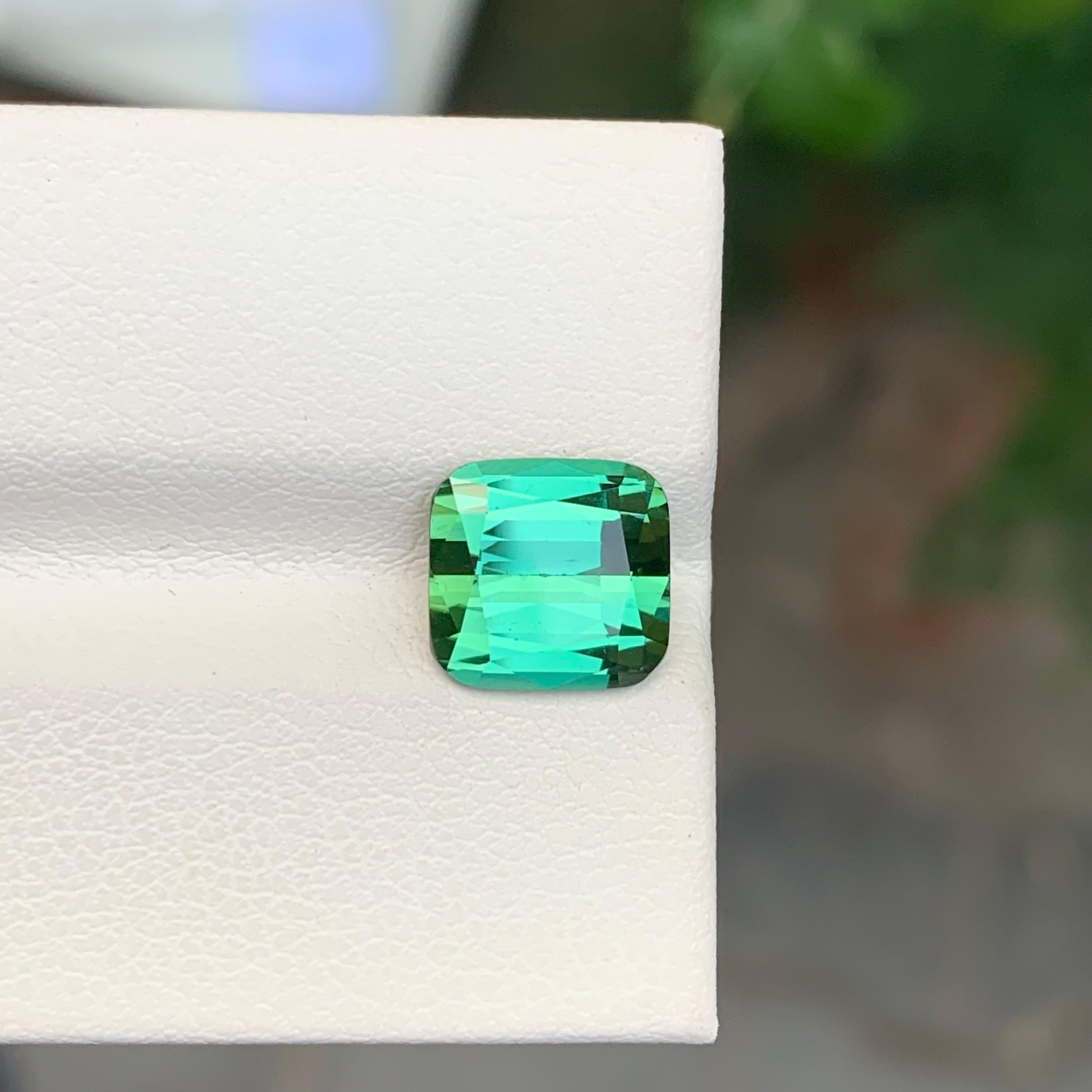 Taille coussin 3.15 Carat Natural Loose Bright Green Tourmaline Gem en vente