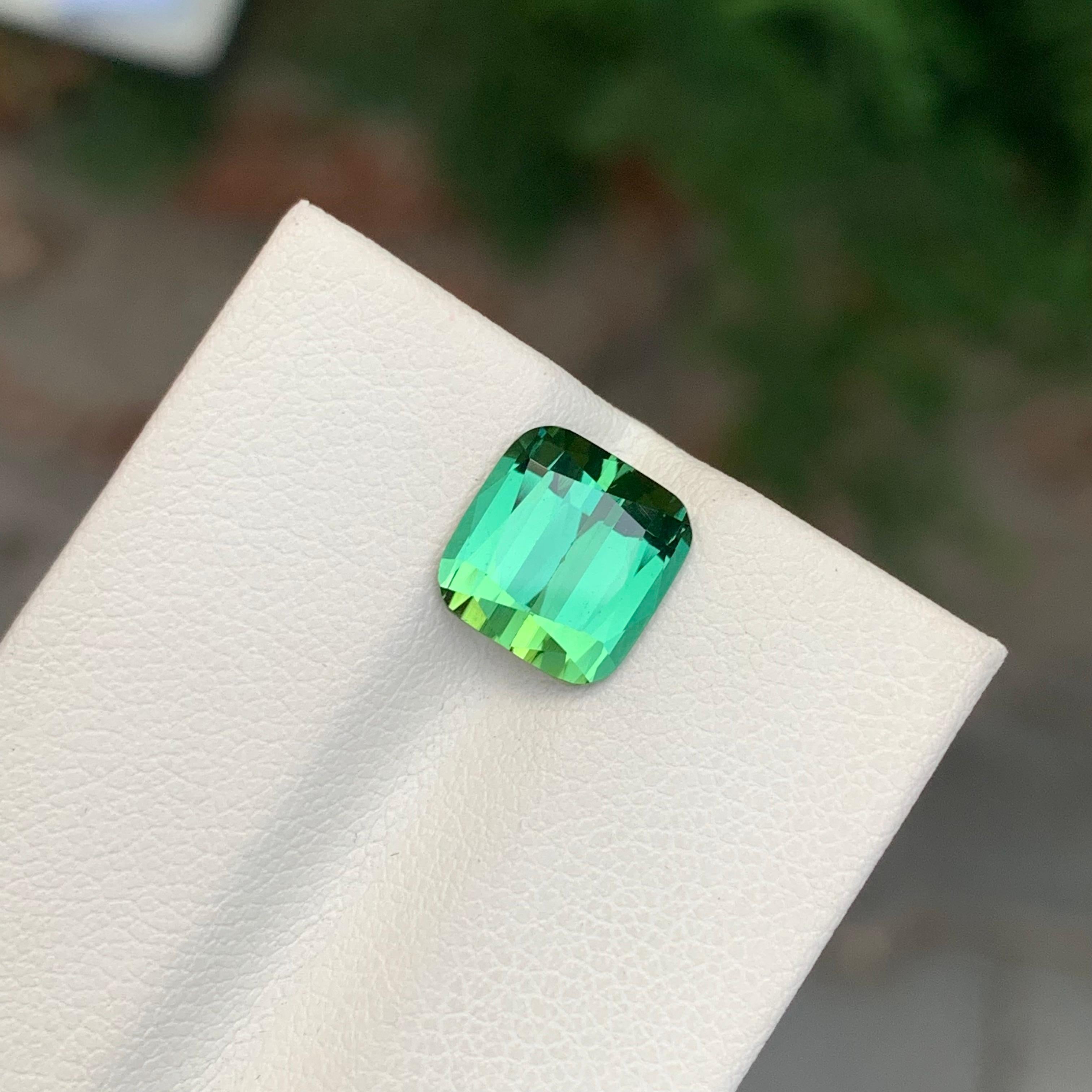 3.15 Carat Natural Loose Bright Green Tourmaline Gem Neuf - En vente à Peshawar, PK