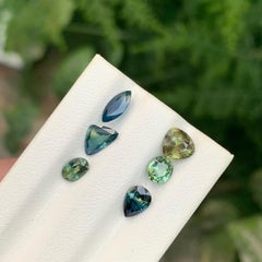Lote de zafiros sueltos naturales de 3.15 quilates para joyería
