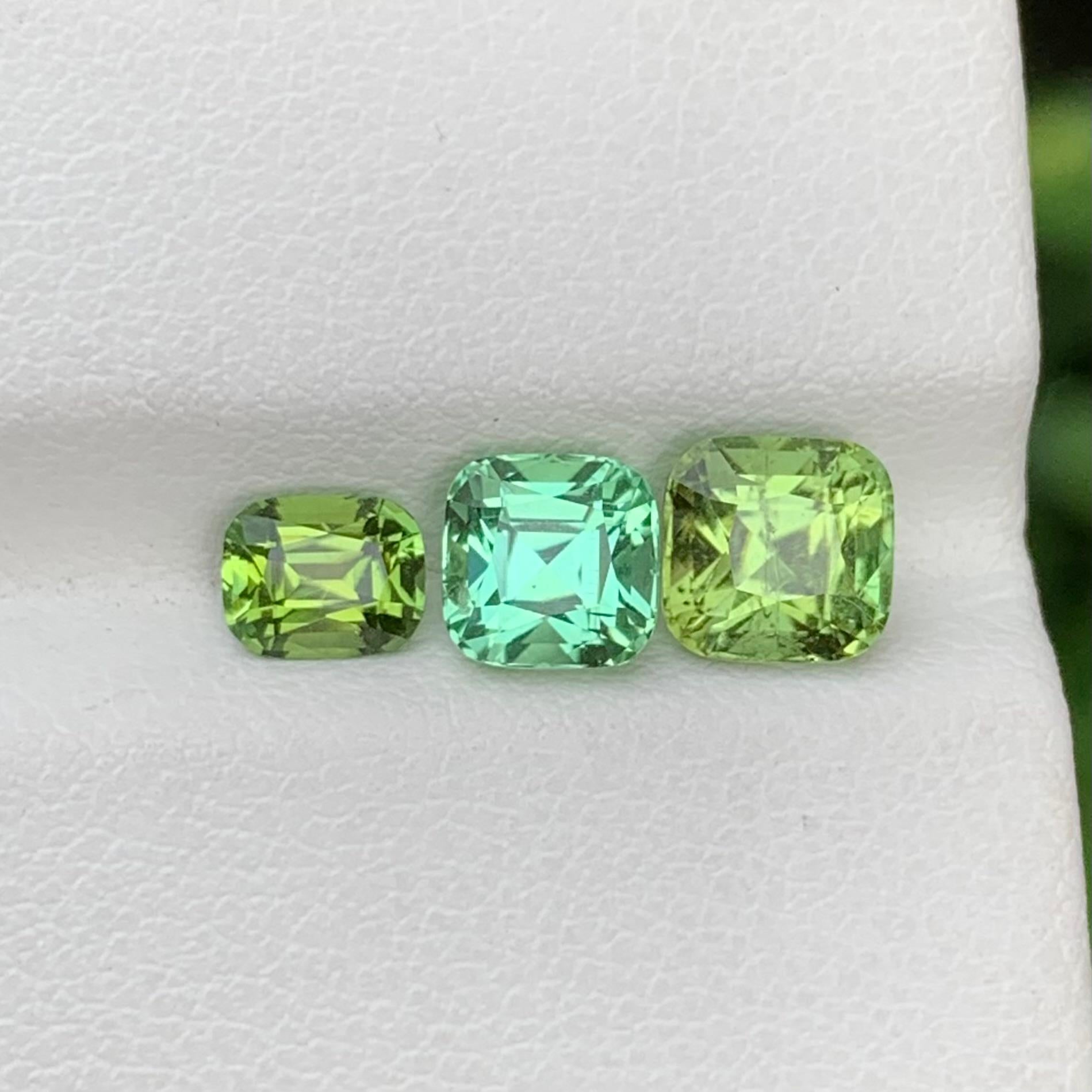 Tourmaline naturelle non sertie de 3.15 carats, pierre précieuse pour la fabrication de bijoux en vente 4