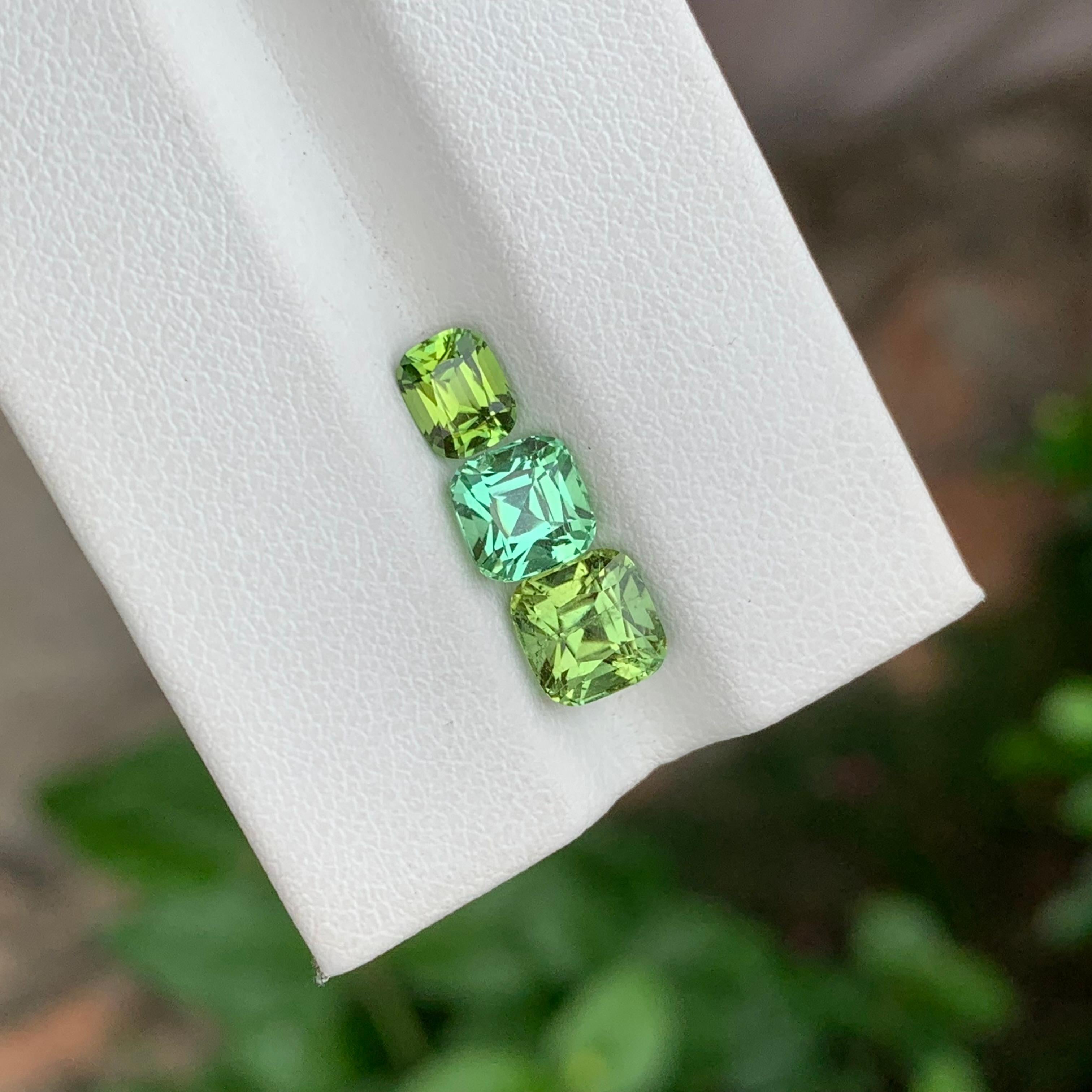 Tourmaline naturelle non sertie de 3.15 carats, pierre précieuse pour la fabrication de bijoux Neuf - En vente à Peshawar, PK