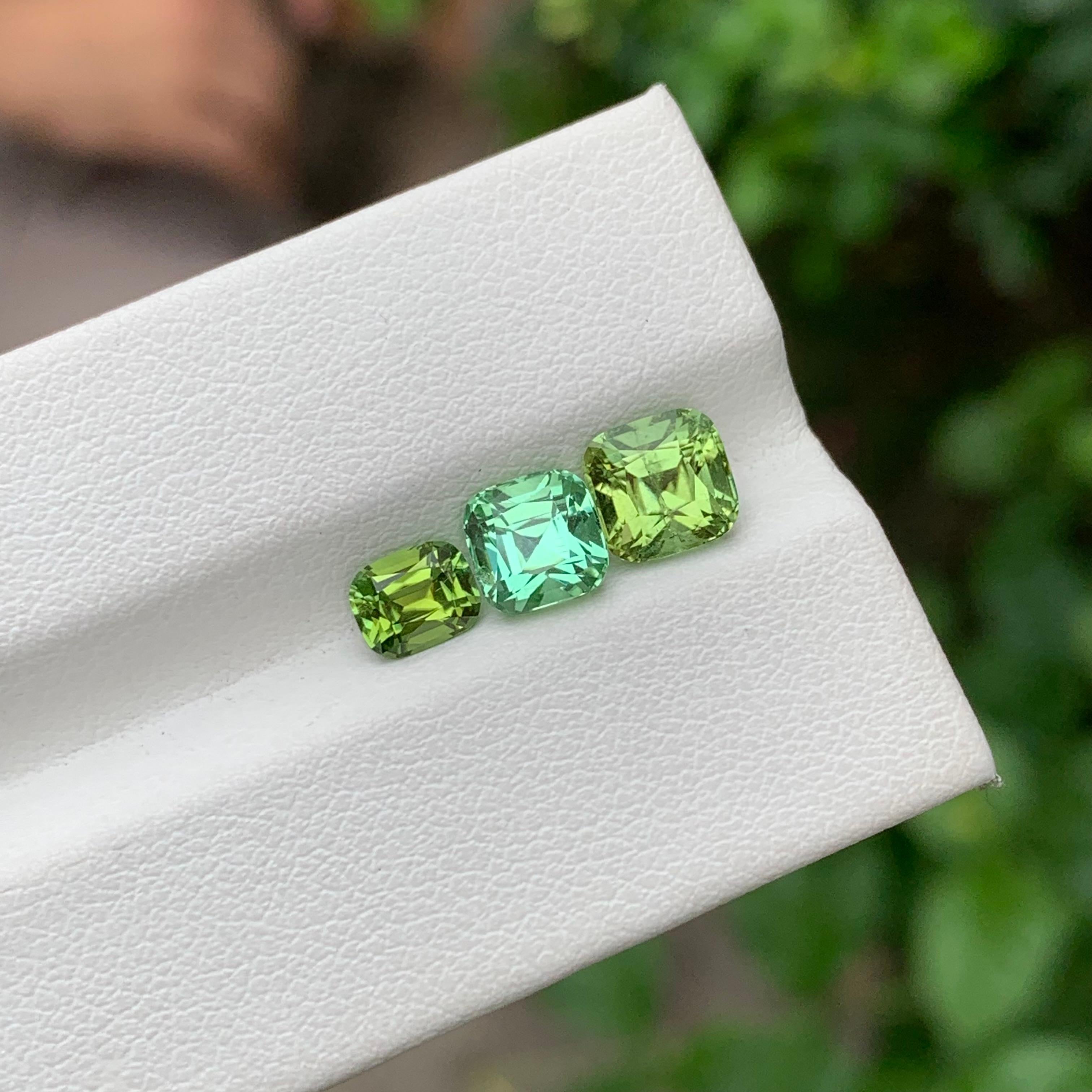 Tourmaline naturelle non sertie de 3.15 carats, pierre précieuse pour la fabrication de bijoux en vente 1