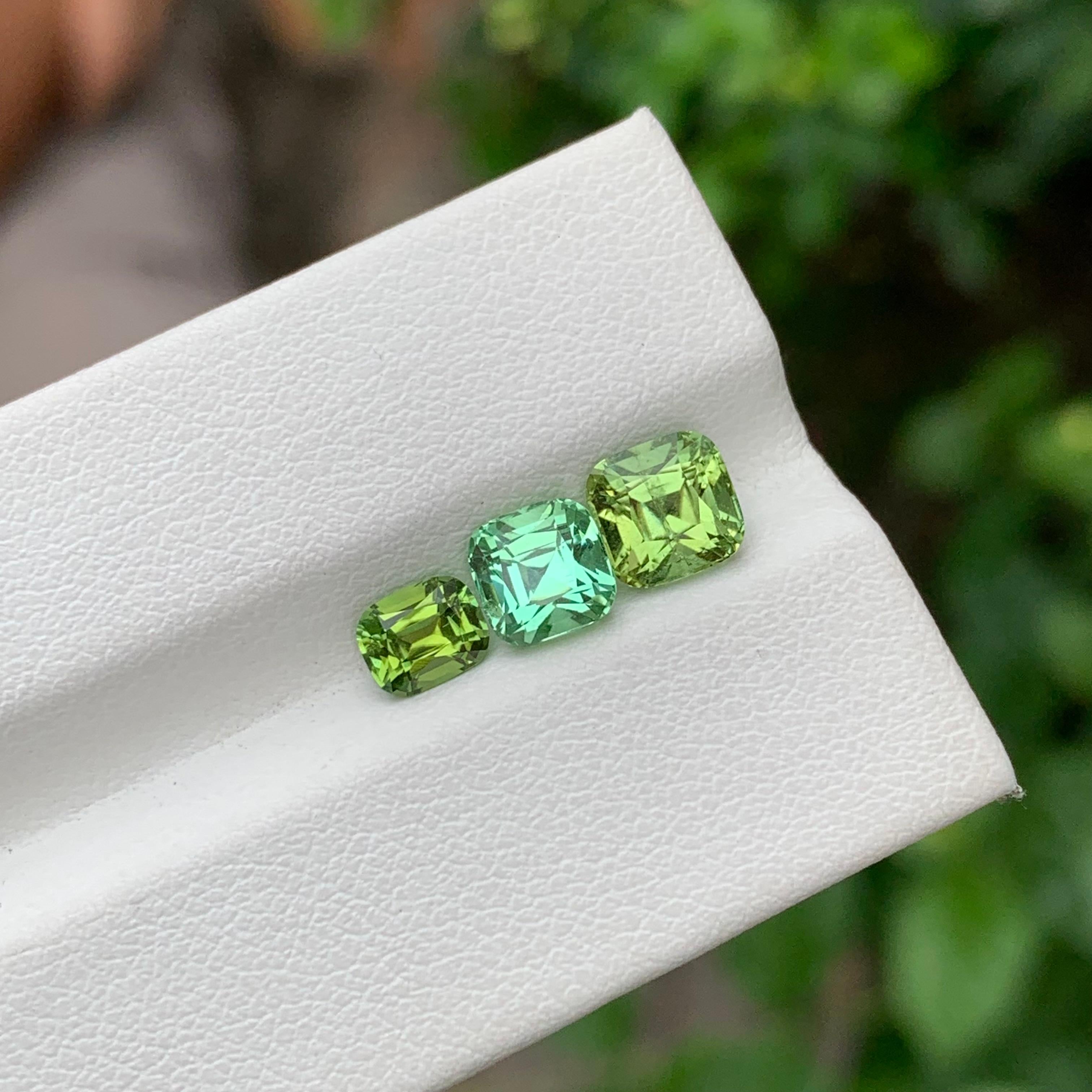 Tourmaline naturelle non sertie de 3.15 carats, pierre précieuse pour la fabrication de bijoux en vente 3