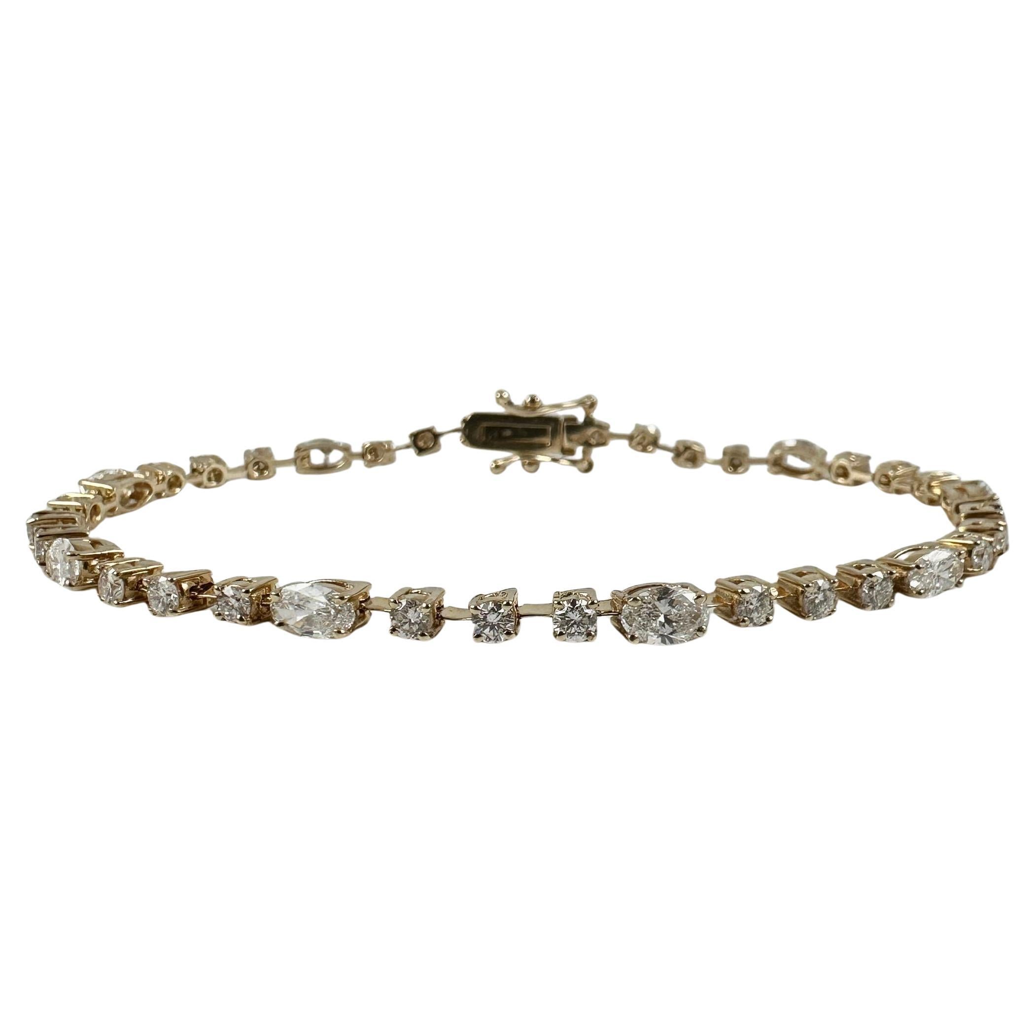 Bracelet de tennis en or jaune 14K avec diamants ovales et ronds de 3,15 carats, 7 pouces en vente