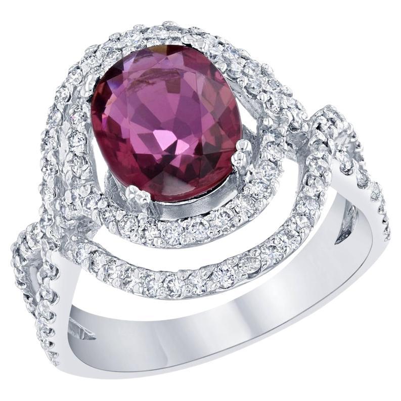 Bague cocktail en or blanc avec diamants et tourmaline rose de taille ovale de 3,15 carats