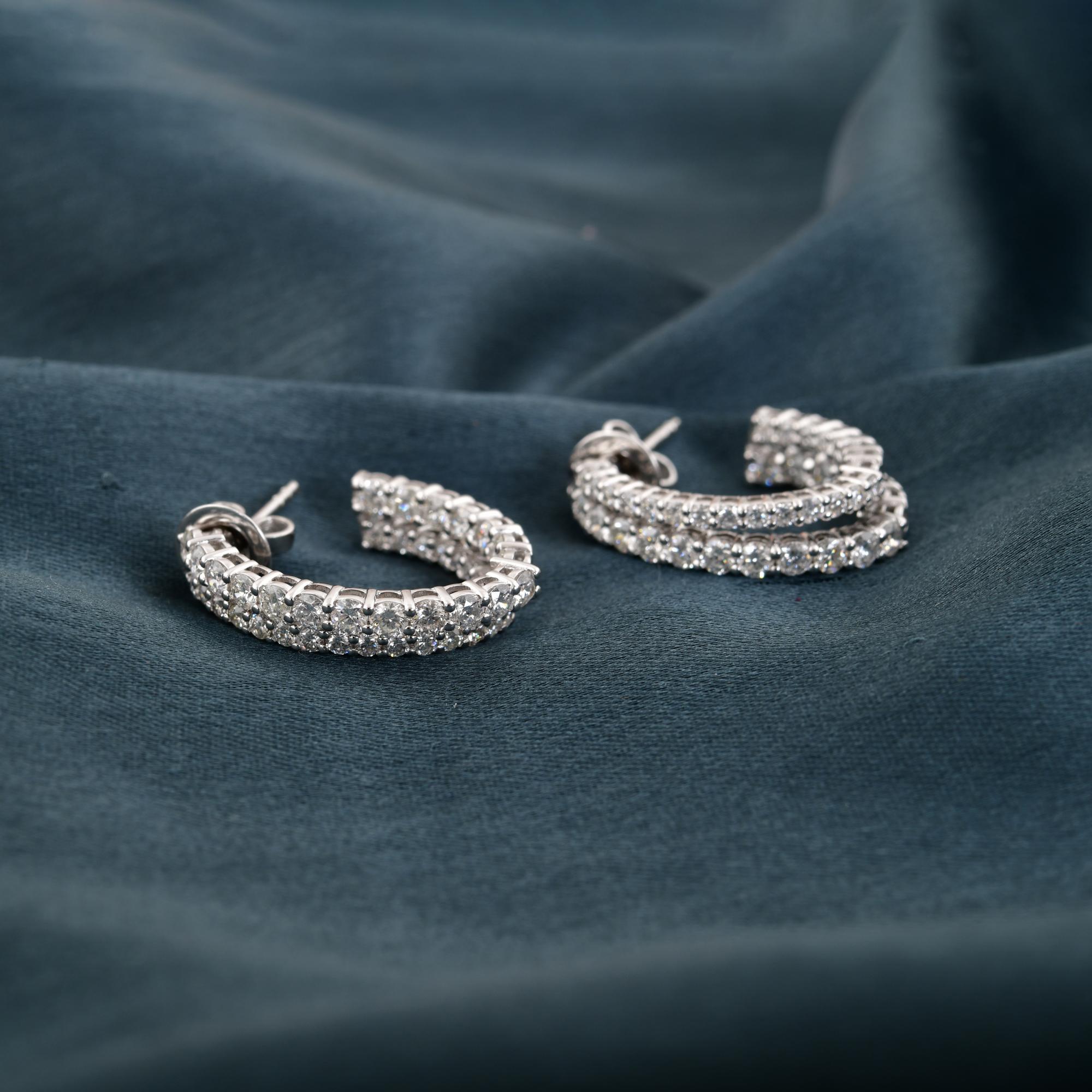 3,15 Karat SI/H Diamant-Creolen aus 14 Karat Weißgold mit rundem Brillantschliff (Rundschliff) im Angebot
