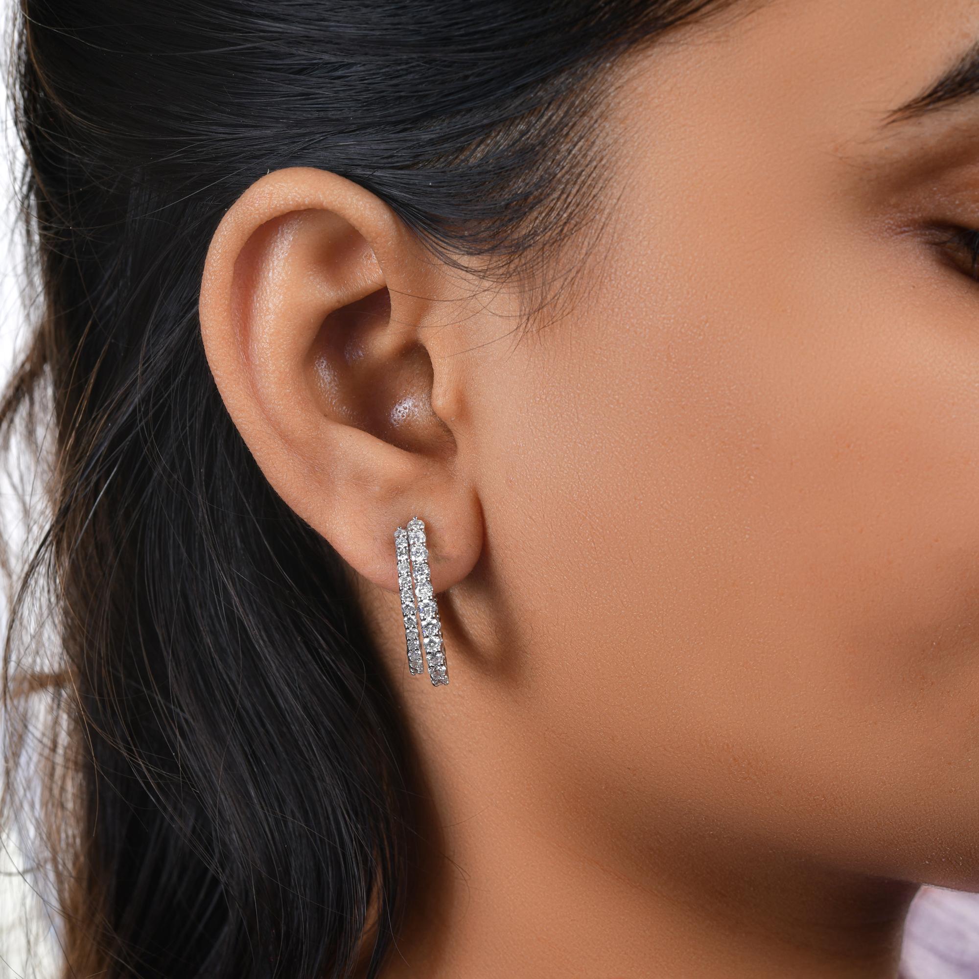 3,15 Karat SI/H Diamant-Creolen aus 14 Karat Weißgold mit rundem Brillantschliff im Zustand „Neu“ im Angebot in Diera, Dubai