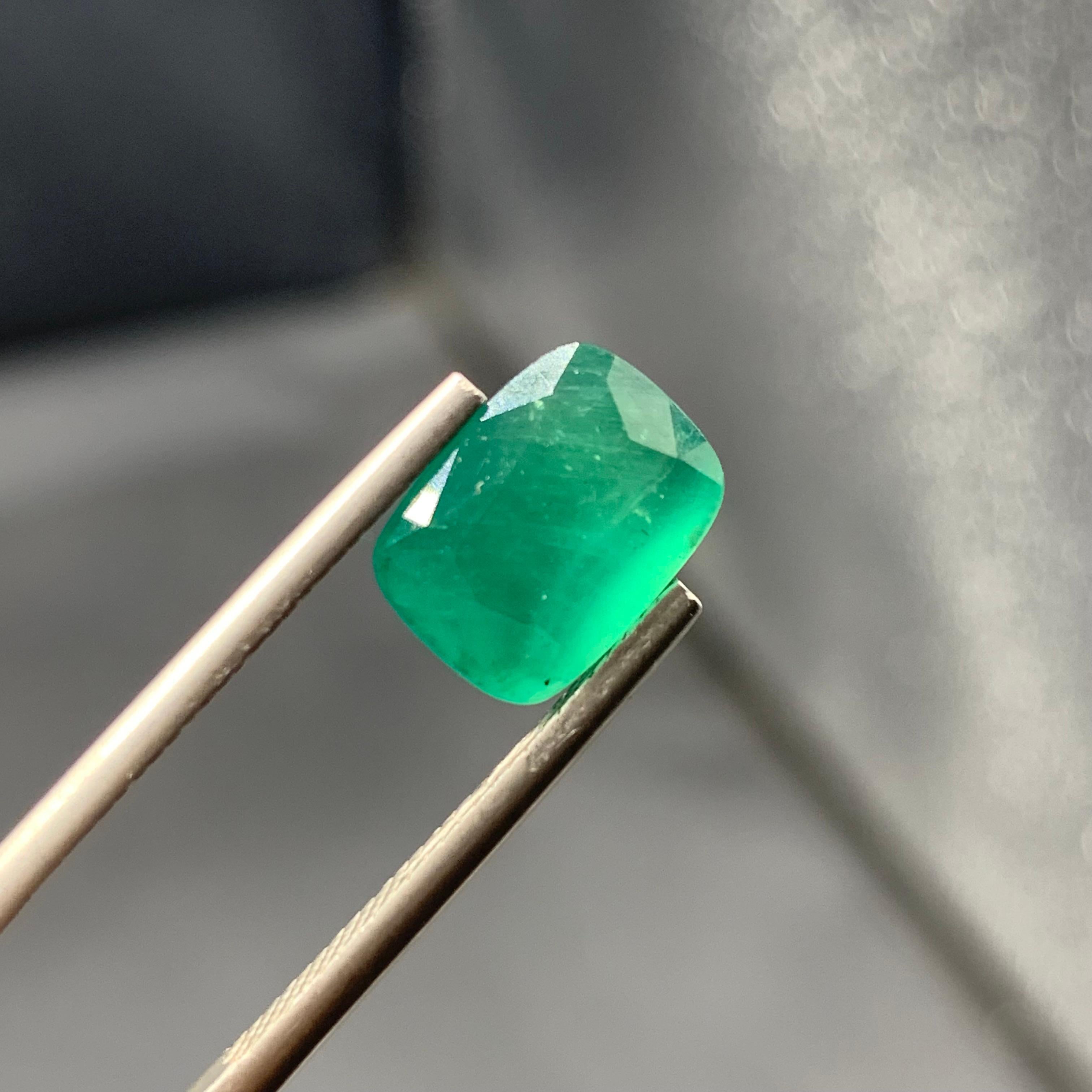 3,15 Carati, la più rara pietra naturale sfusa di Greene & Greene Gemma di Haüynite in vendita 6