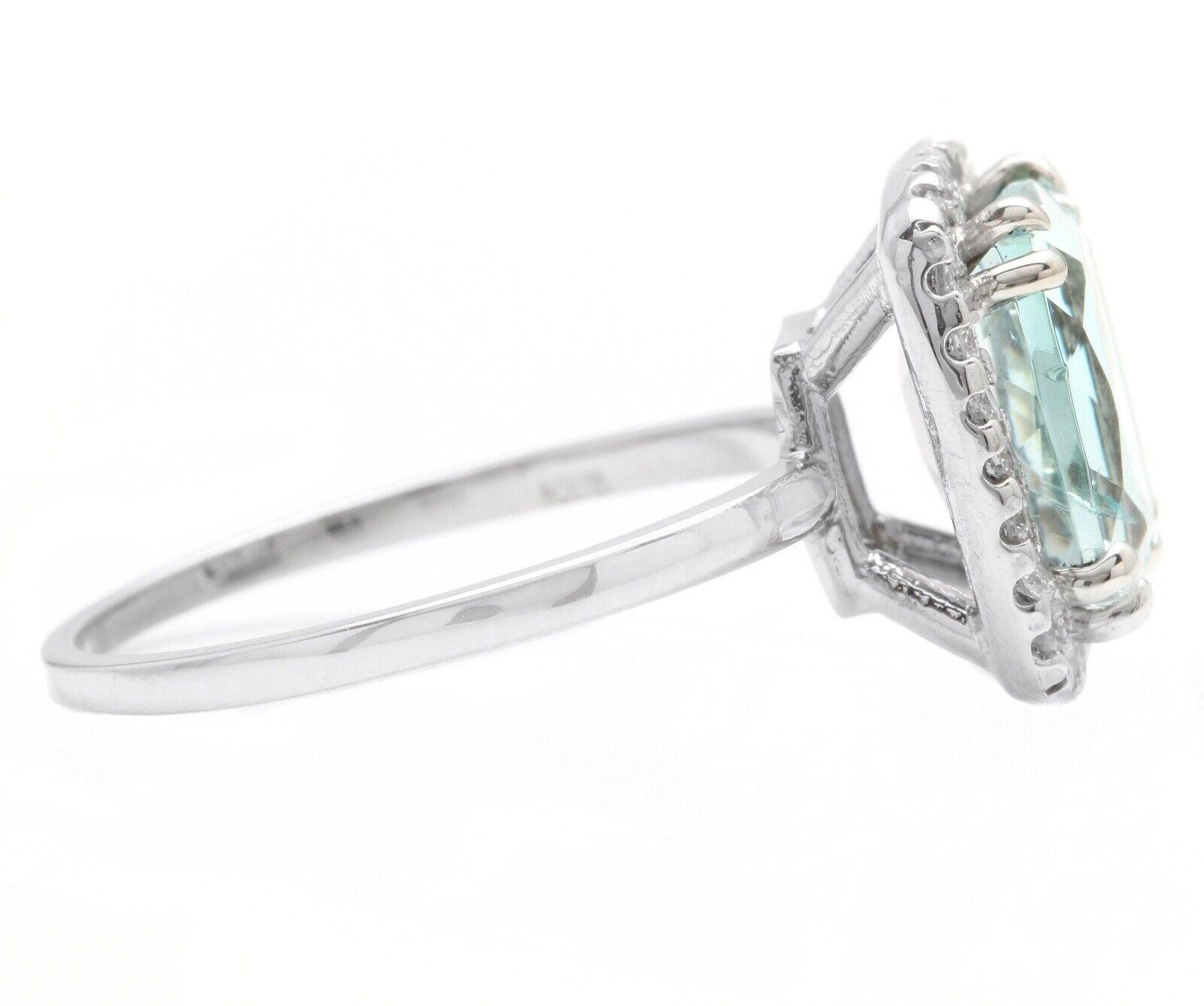 Mixed Cut 3.15 Carats Natural Aquamarine and Diamond 14k Solid White Gold Ring For Sale