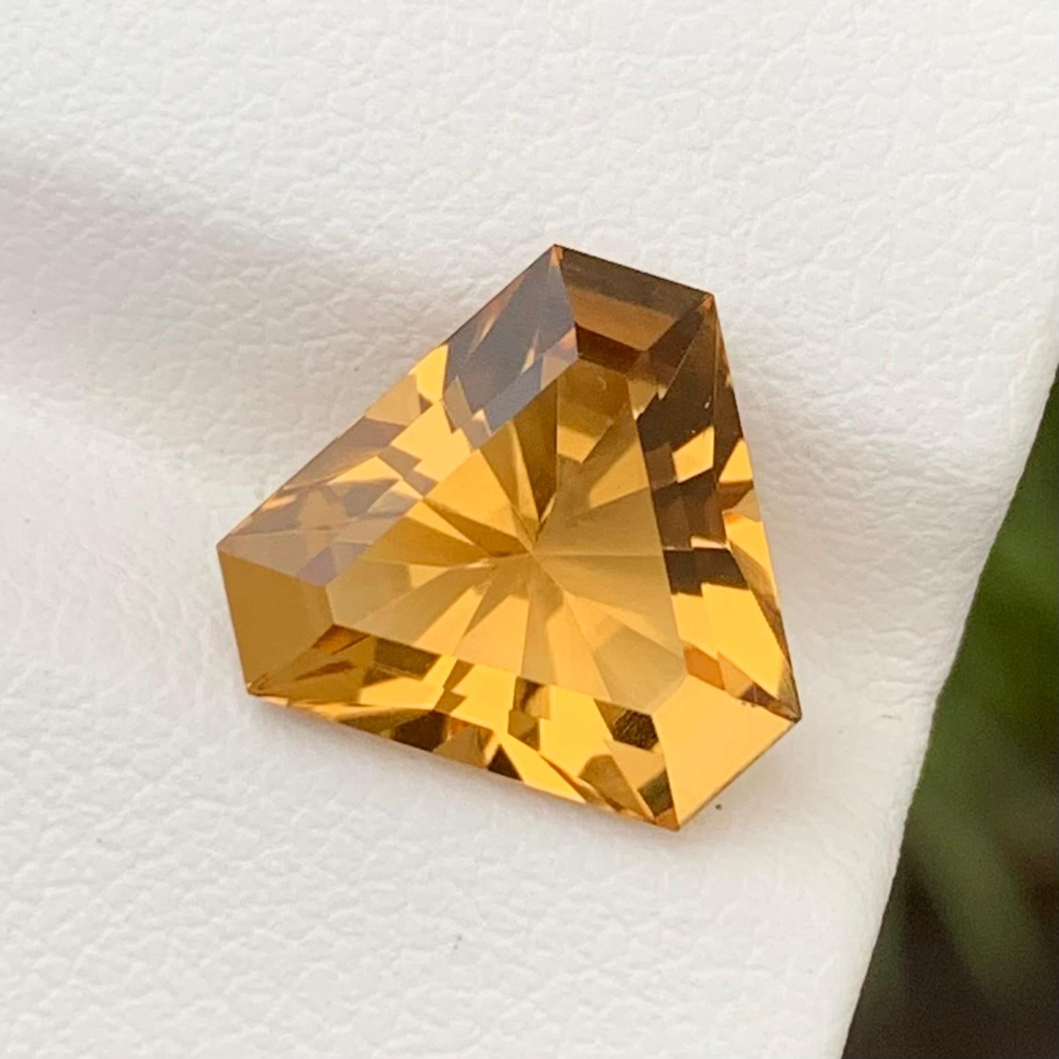 Loose Citrine 
Weight: 3.15 Carats 
Dimension: 10.1 x 9.8 x 6.1 Mm
Origin: Brazil 
Colour: Honey Brown 
Treatment: Non 
Certficate: On Demand 
Shape: Triangle 


Citrine, a radiant and versatile gemstone, enchants with its warm, golden hues and