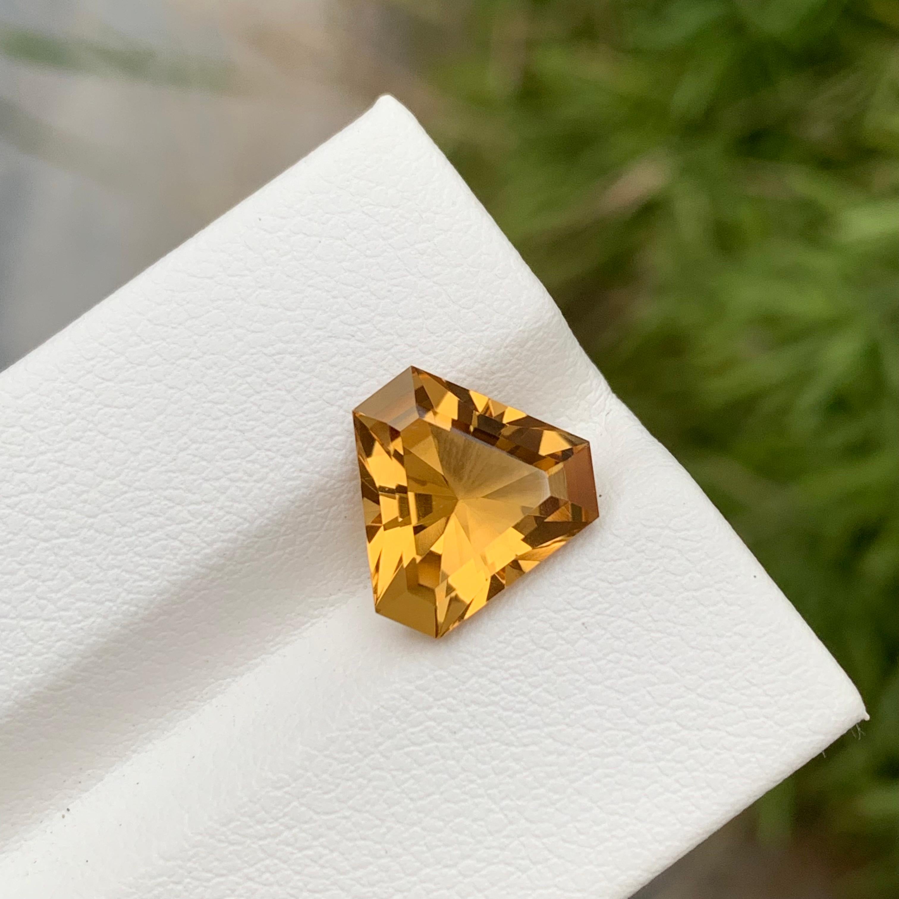 3.15 Carats Natural Loose Trillion Cut Citrine Gem From Earth Mine  For Sale 4