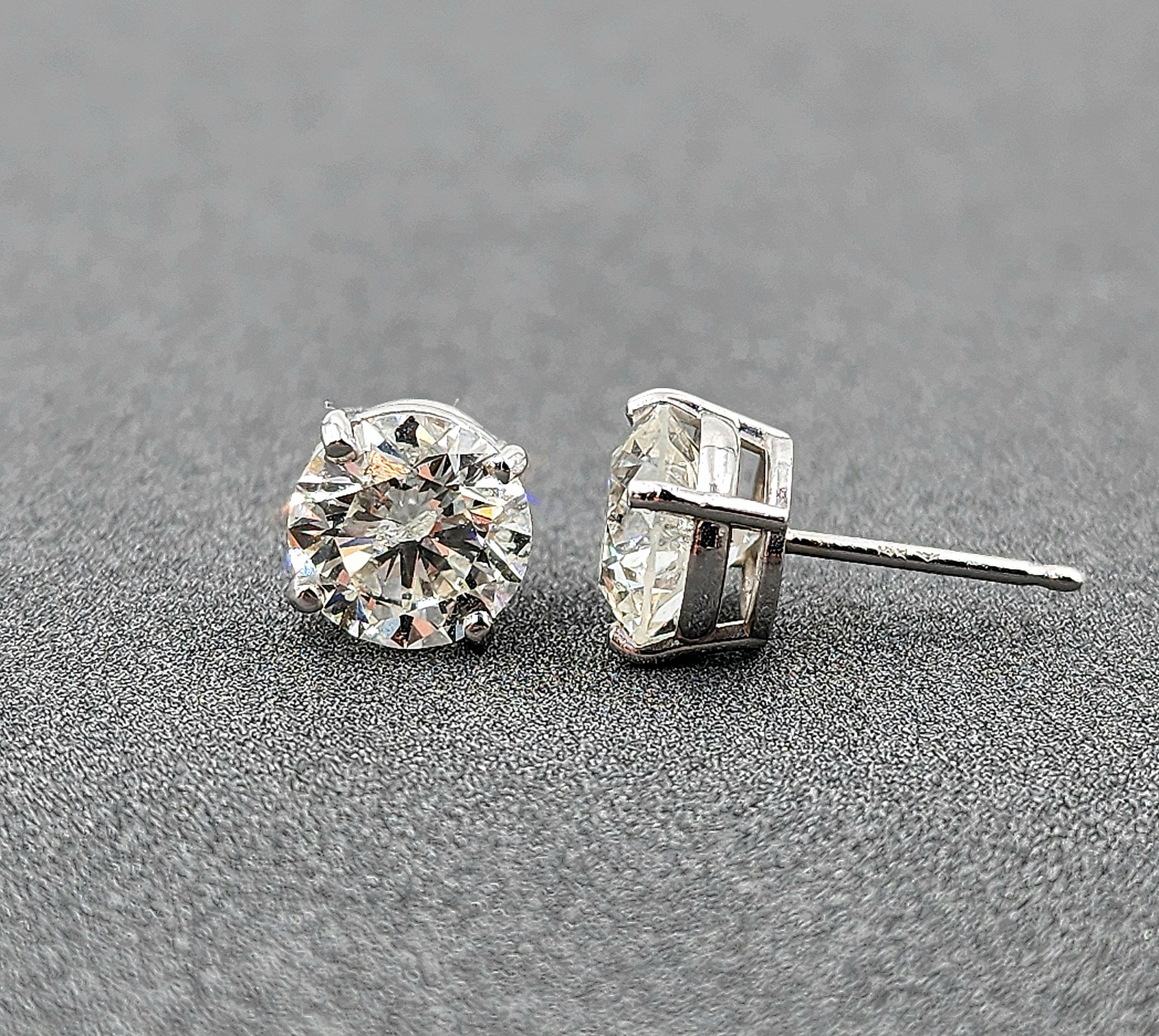 Orecchini con diamanti da 3.15 carati In condizioni Nuovo in vendita a Chicago, IL