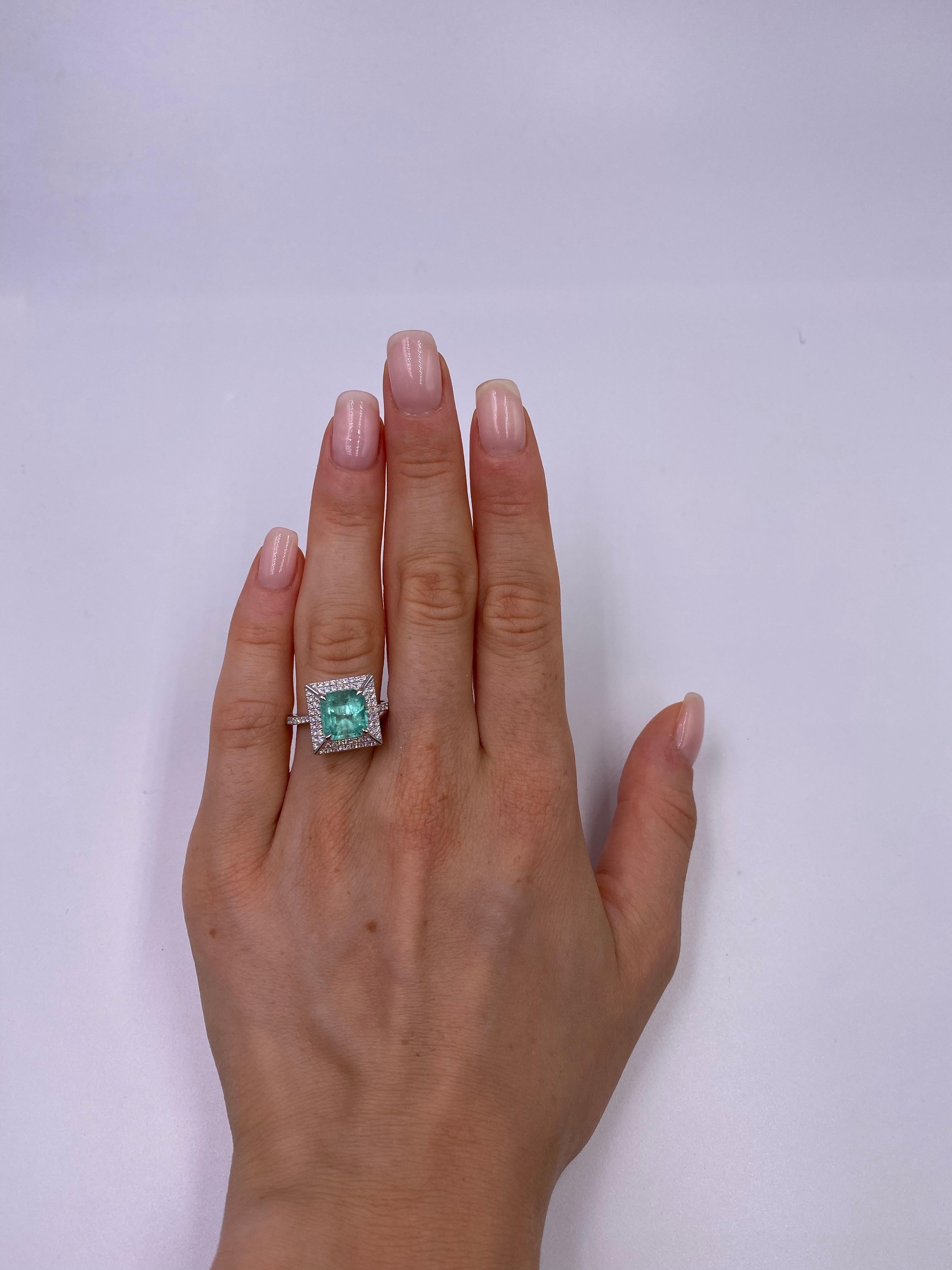 most beautiful emerald rings