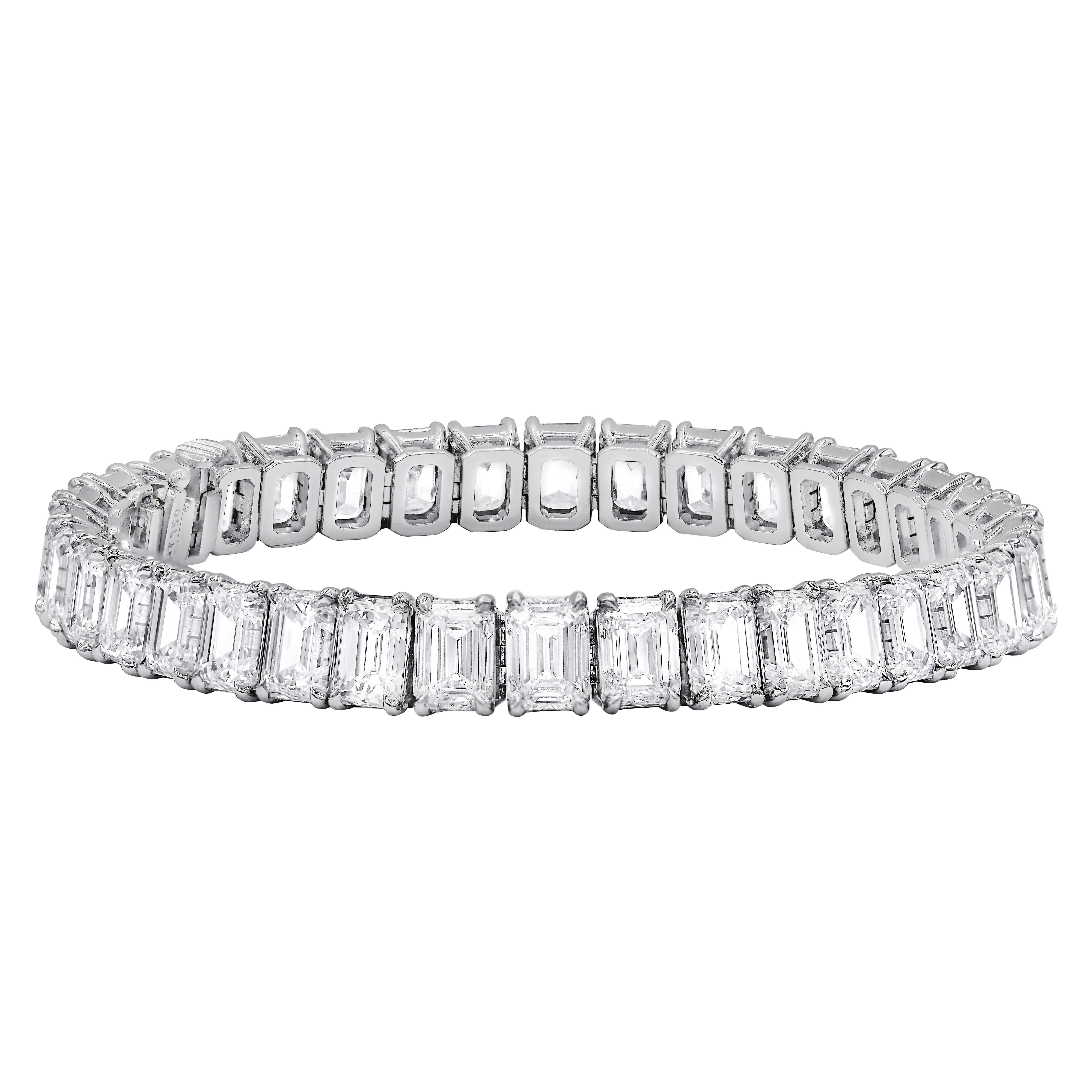 31 Exceptional Emerald Cut Diamonds set in one timeless bracelet, with 316.33 Carats of Emerald Cut Diamonds, each diamond is GIA Certified. D E F in Color ( colorless) VVS1-VVS2 in Clarity. 
Diana M. is a leading supplier of top-quality fine