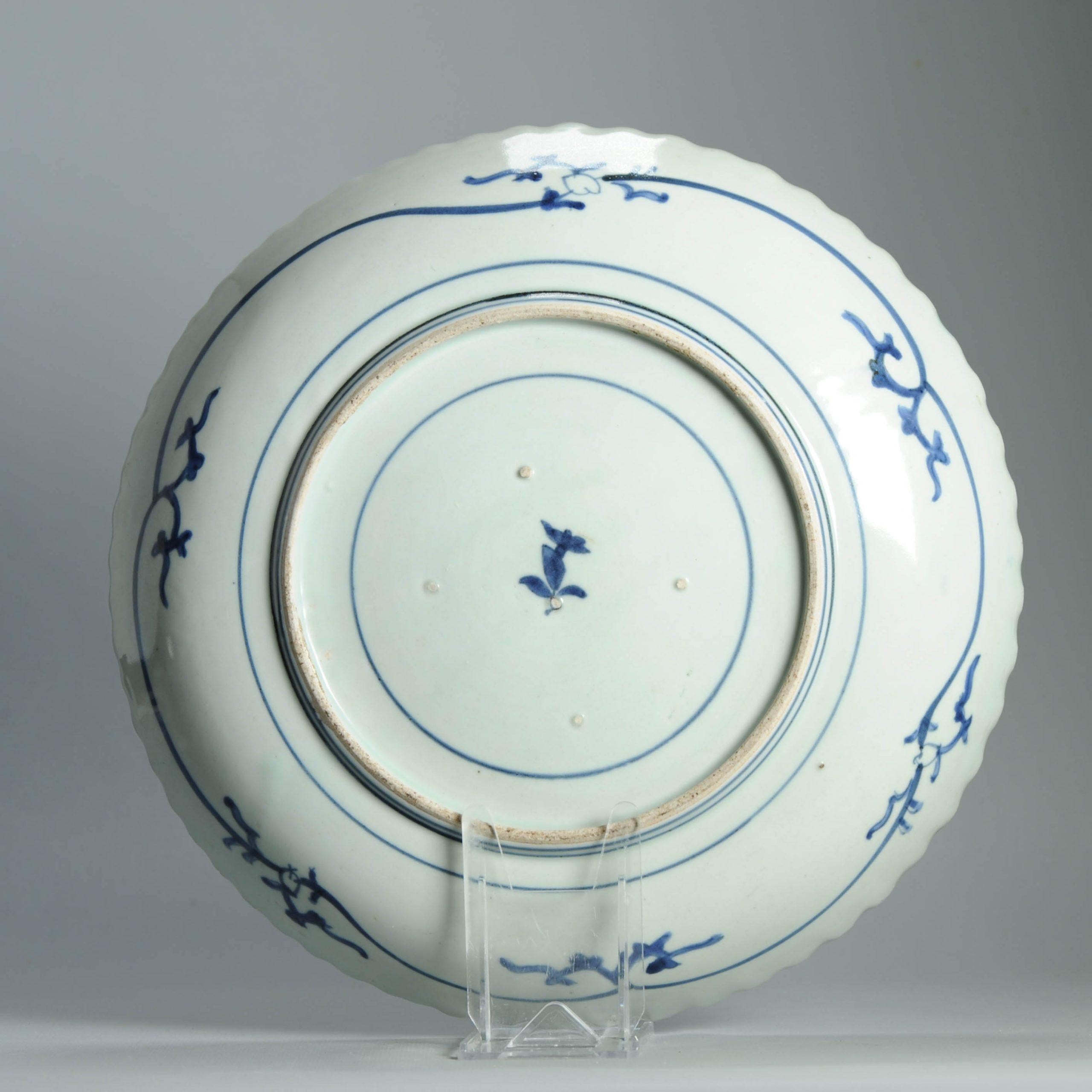 31,5CM Antike Kraak Edo-Periode 1680-1690 Japanische Porzellan Ladegerät Arita im Zustand „Gut“ im Angebot in Amsterdam, Noord Holland