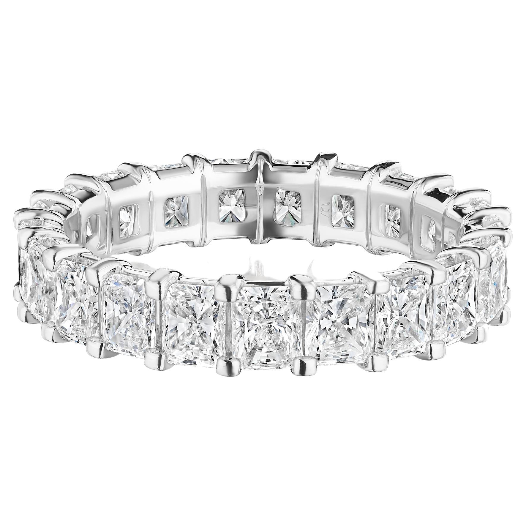 3.15ct Radiant Cut Diamond Eternity Band in 18KT Gold For Sale