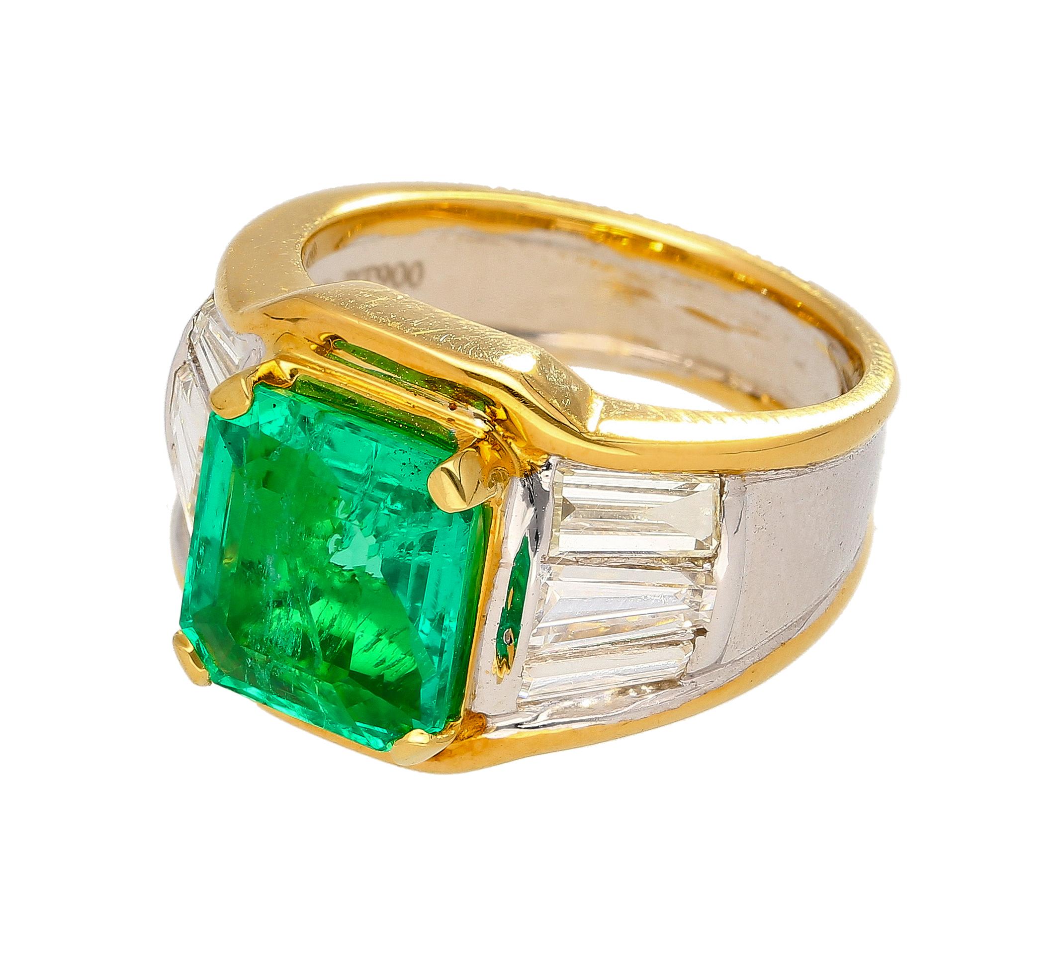 Art Deco 3.16 Carat Colombian Emerald Insignificant Oil Unisex Ring in Platinum & 18K  For Sale