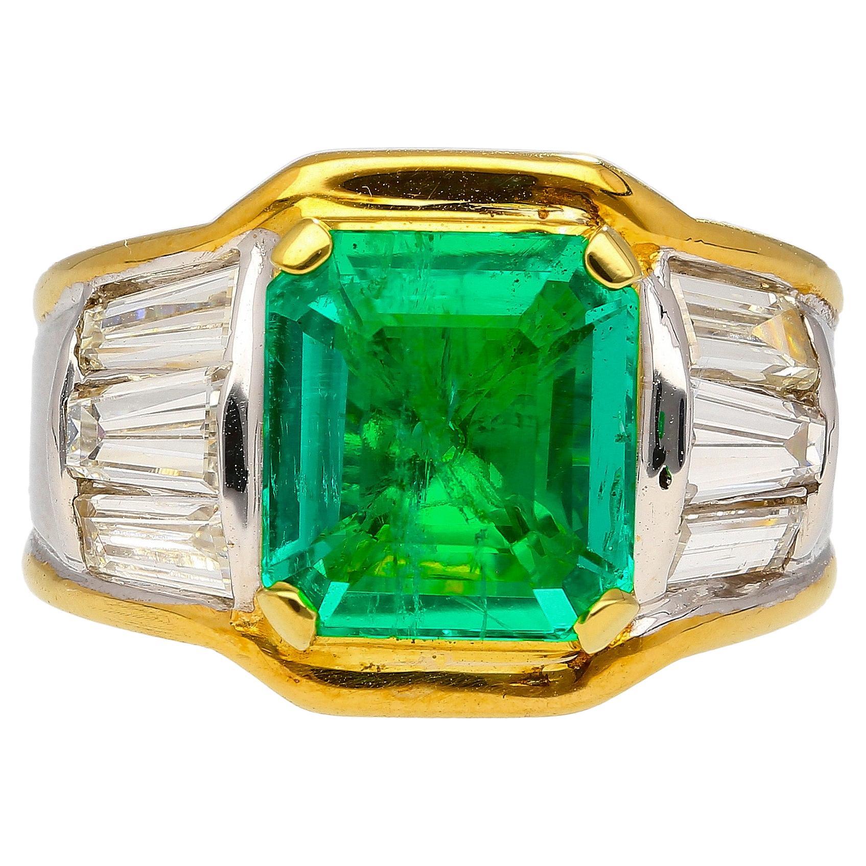 3.16 Carat Colombian Emerald Insignificant Oil Unisex Ring in Platinum & 18K  For Sale