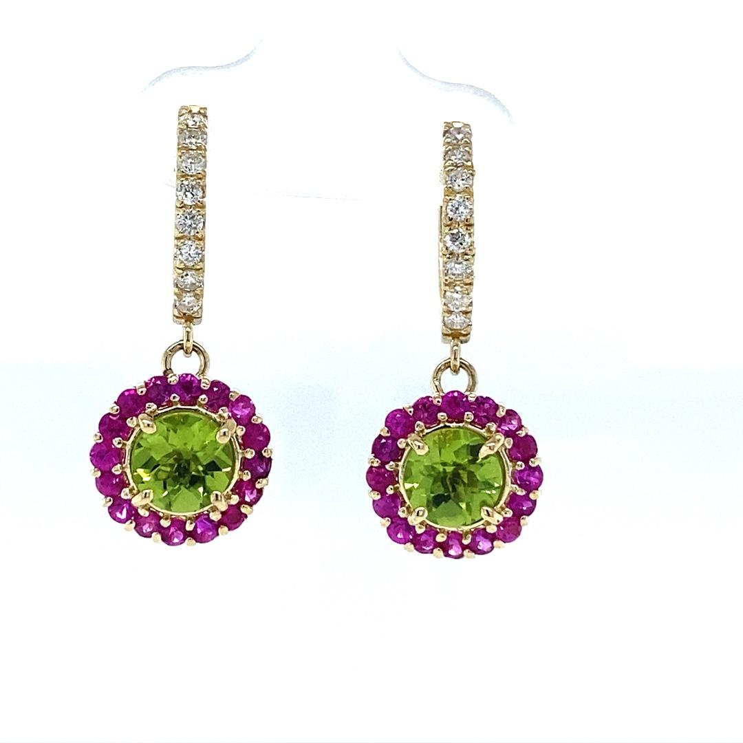 3.16 Carat Peridot Sapphire Diamond Yellow Gold Drop Earrings In New Condition For Sale In Los Angeles, CA