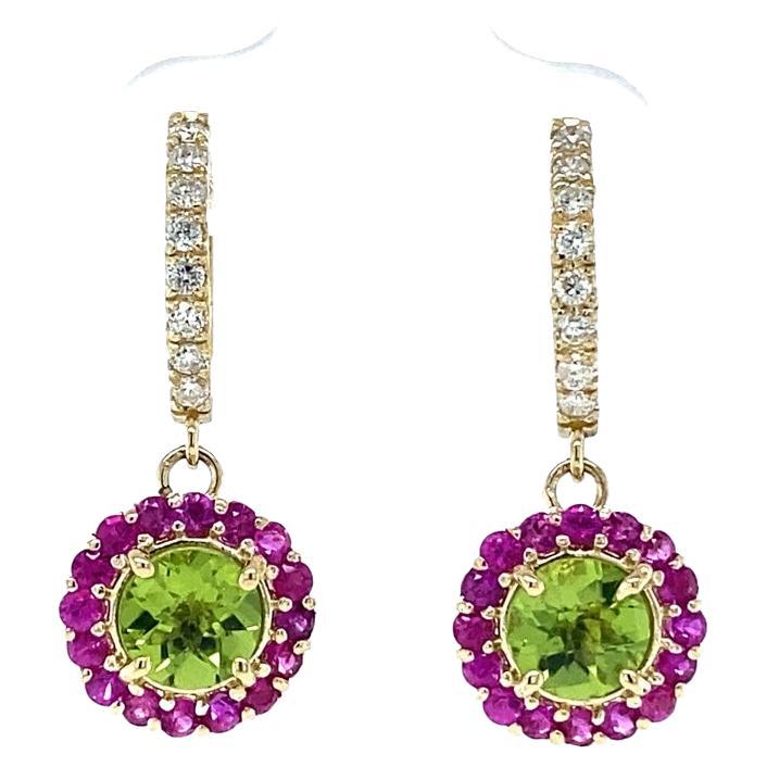 Pendants d'oreilles en or jaune avec péridot, saphir et diamant de 3,16 carats