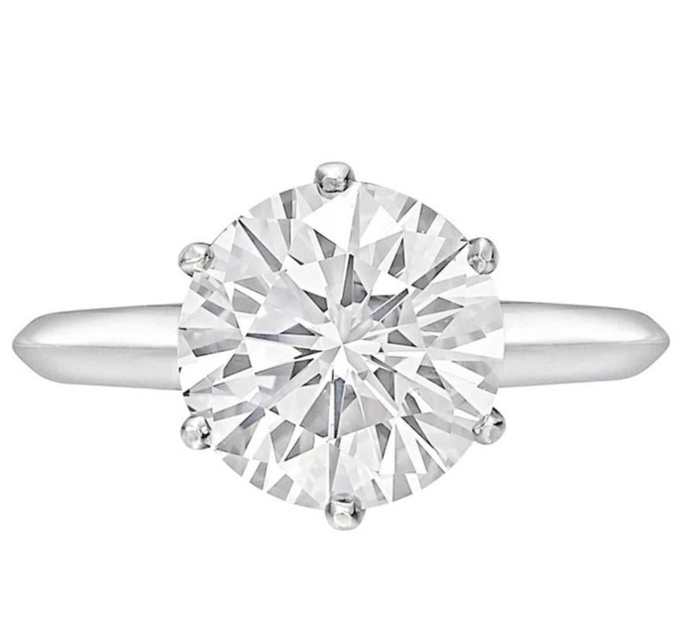 Art déco Bague solitaire D sans défaut interne en platine avec diamant rond de 3,16 carats en vente