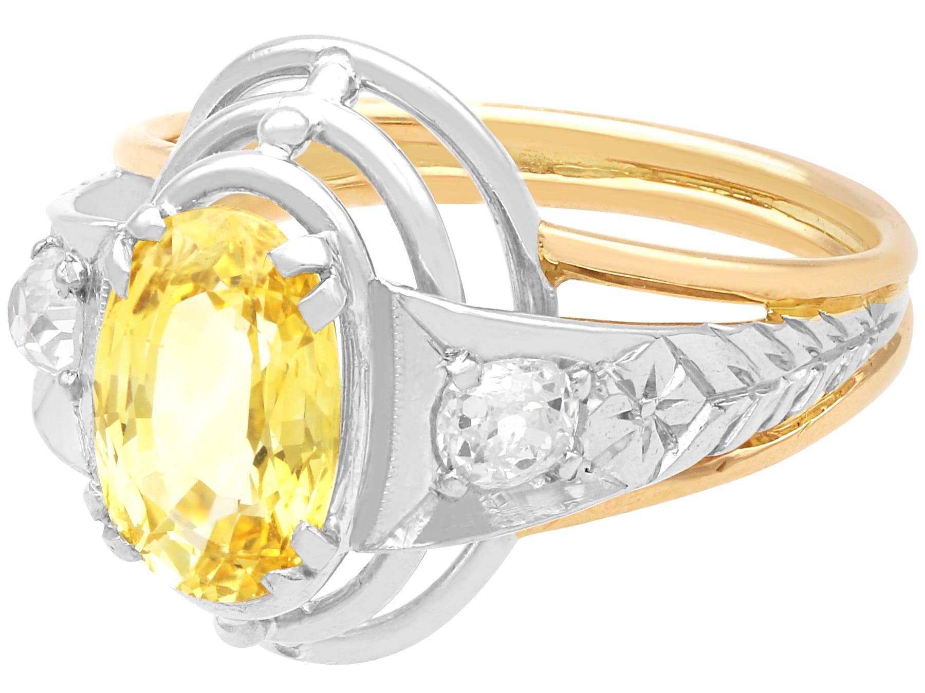 Bague en or jaune 18 carats avec saphir jaune de 3,16 carats et diamant de 0,40 carat, c. 1935 en vente 1