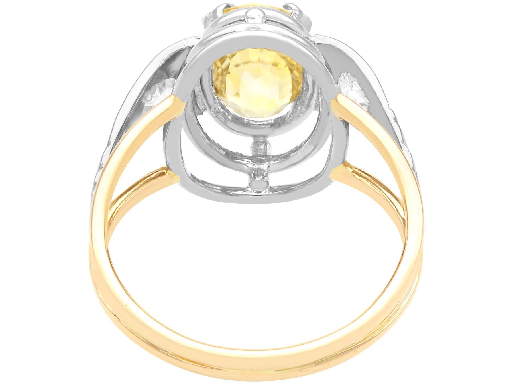 Bague en or jaune 18 carats avec saphir jaune de 3,16 carats et diamant de 0,40 carat, c. 1935 en vente 2