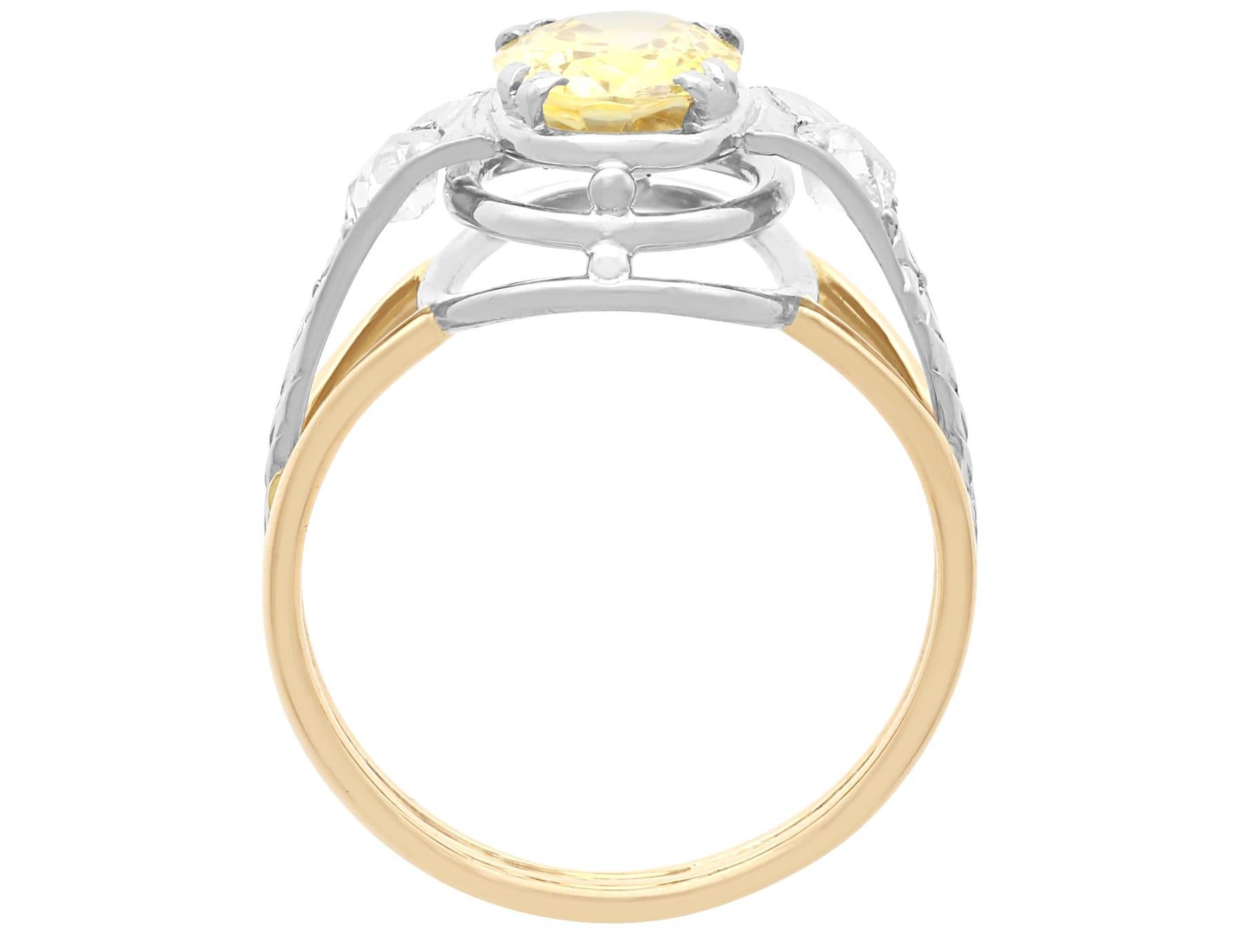 Bague en or jaune 18 carats avec saphir jaune de 3,16 carats et diamant de 0,40 carat, c. 1935 en vente 3