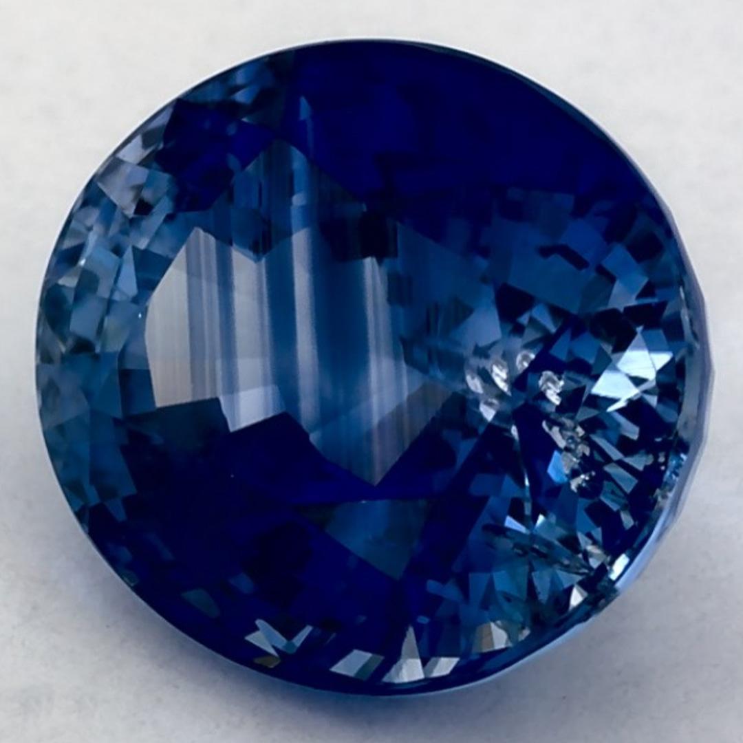 Una pietra natale di settembre molto preziosa con un delizioso colore blu. Si ritiene che portino fortuna e fortuna alla vita.

Esplora la vivace collezione di smeraldi, rubini e zaffiri nel nostro negozio, disponibili come gemme sciolte e