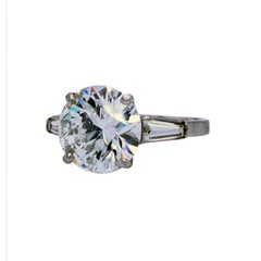 3.16 Ct Round Brilliant Cut Diamond Ring GIA Certified with Baguette Cut Diamond