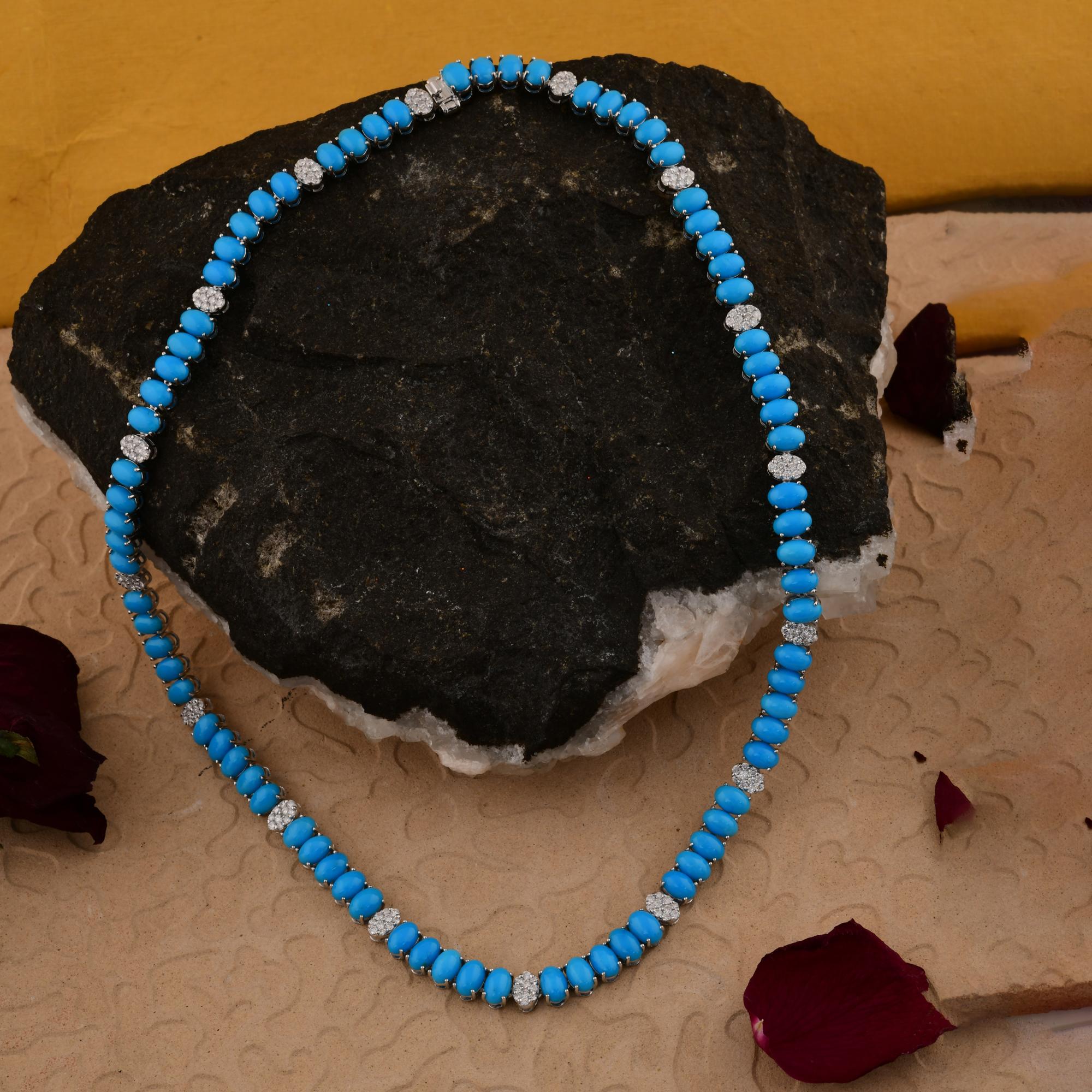 Modern 31.61 Carats Oval Turquoise 1.8 Carats SI/H Diamond 18k White Gold Chain Jewelry For Sale