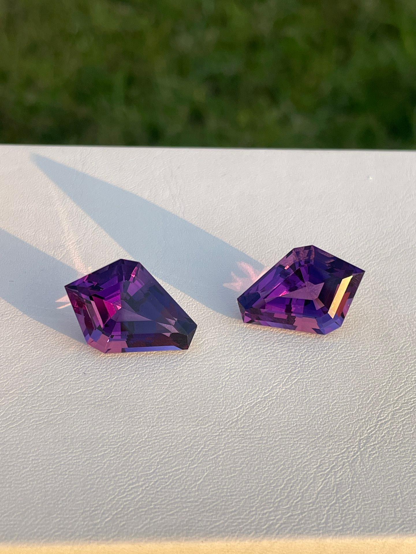 Pear Cut 31.61ct Natural pair Amethyst Brazil Beauty cut design ready for earring  For Sale