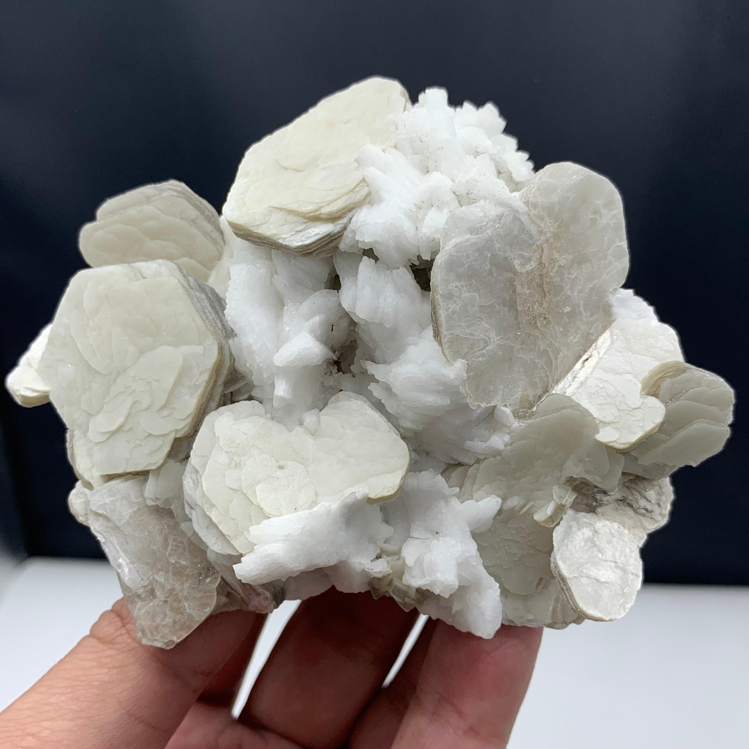 316.67 Gram Pretty Muscovite Attached With Feldspar Specimen From Pakistan For Sale 3
