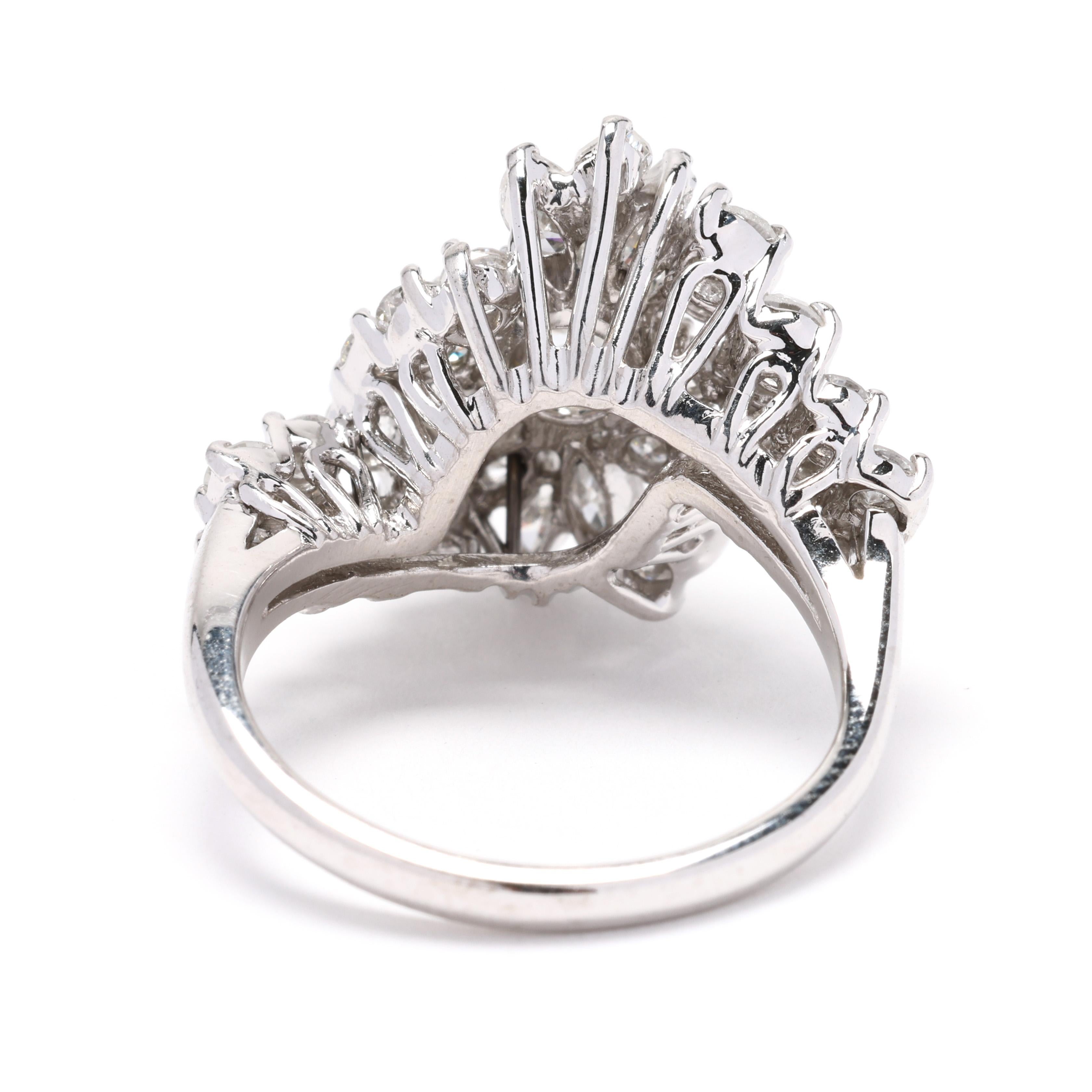 Taglio marquise Anello con cluster di diamanti da 3,16 carati, platino 100 IRID, misura 6,5 in vendita