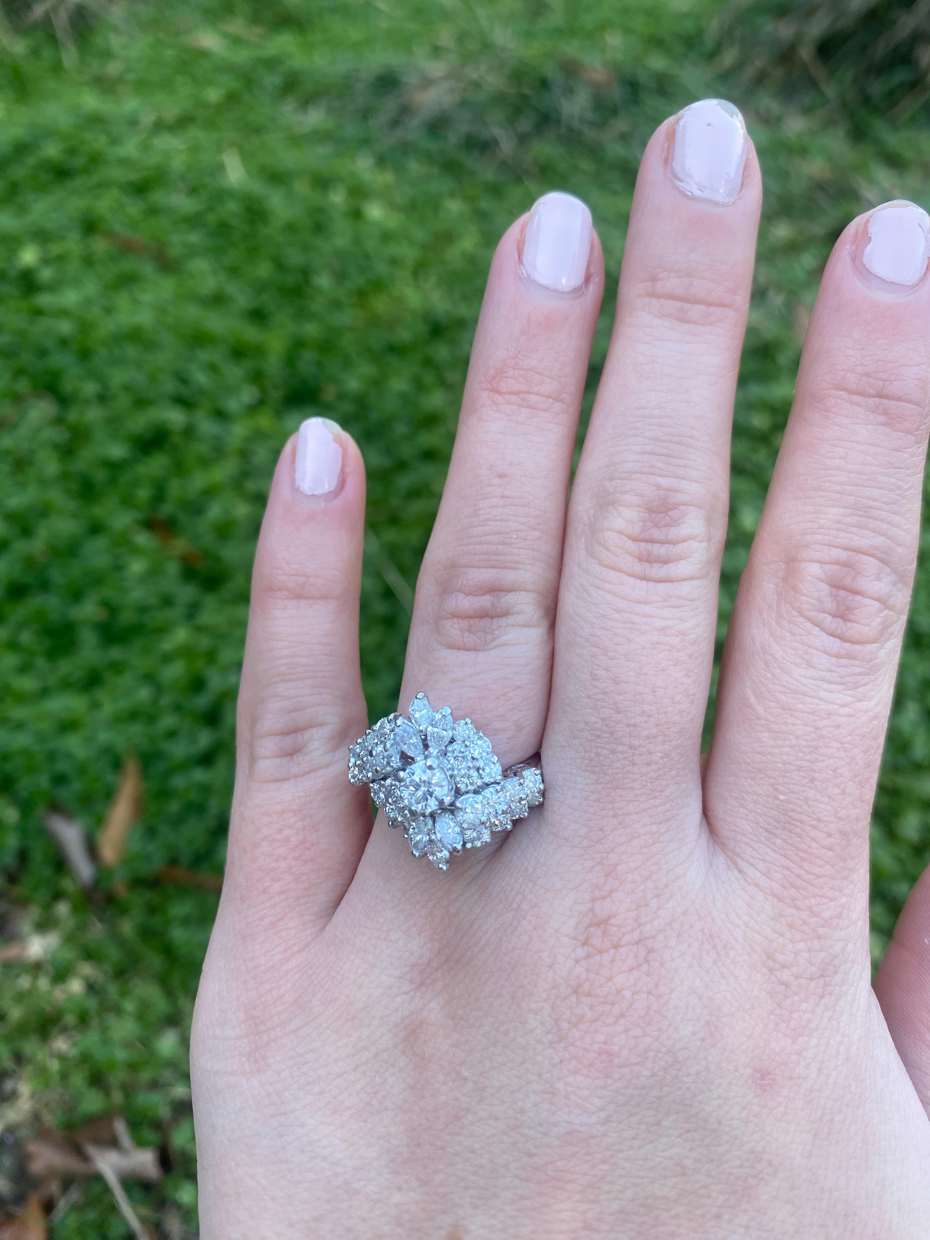 3,16 Karat Diamant-Cluster-Ring, Platin 100 IRID, Ring Größe 6,5 im Angebot 2