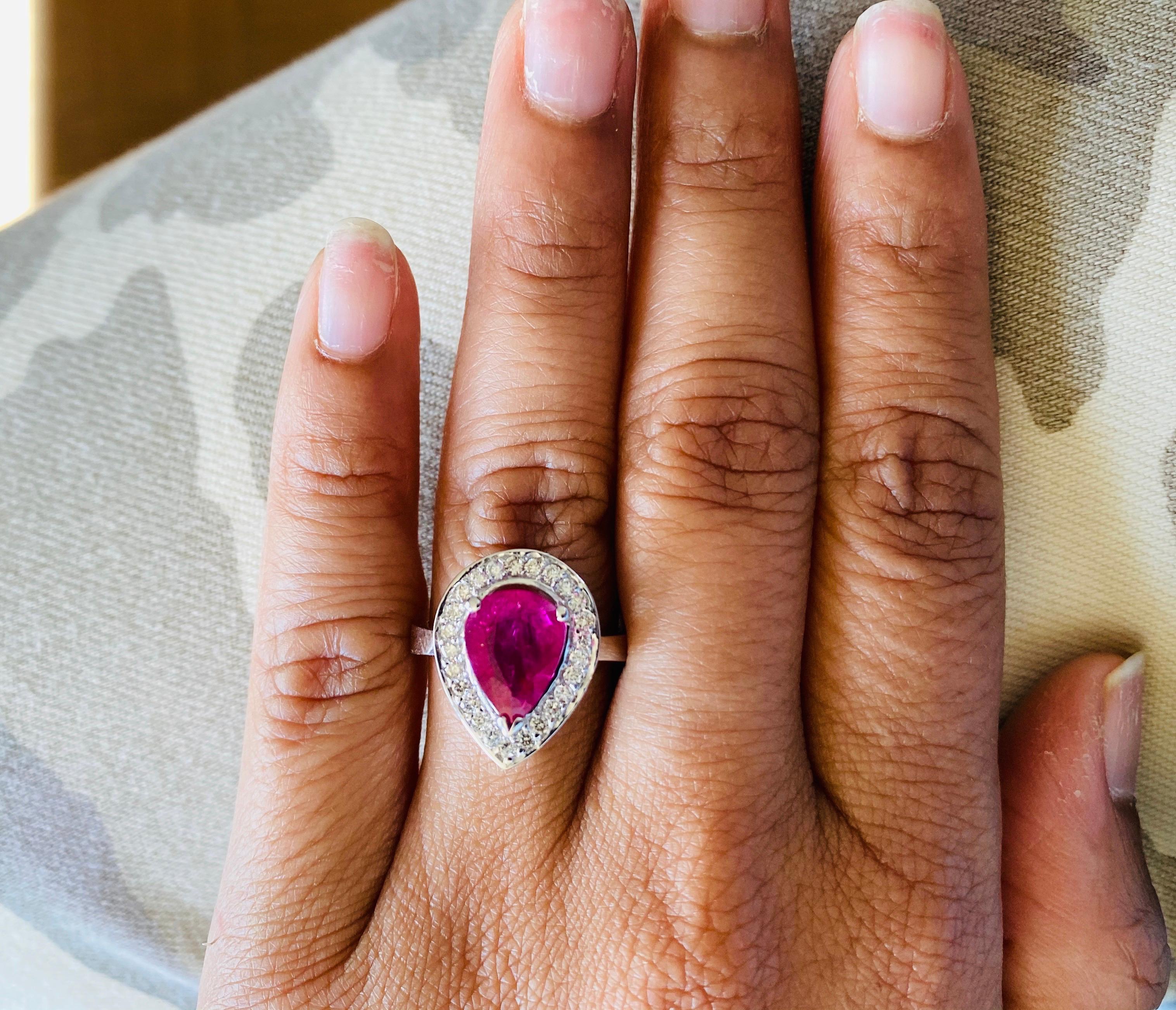 3.17 Carat Ruby Diamond 18 Karat White Gold Engagement Ring For Sale 1