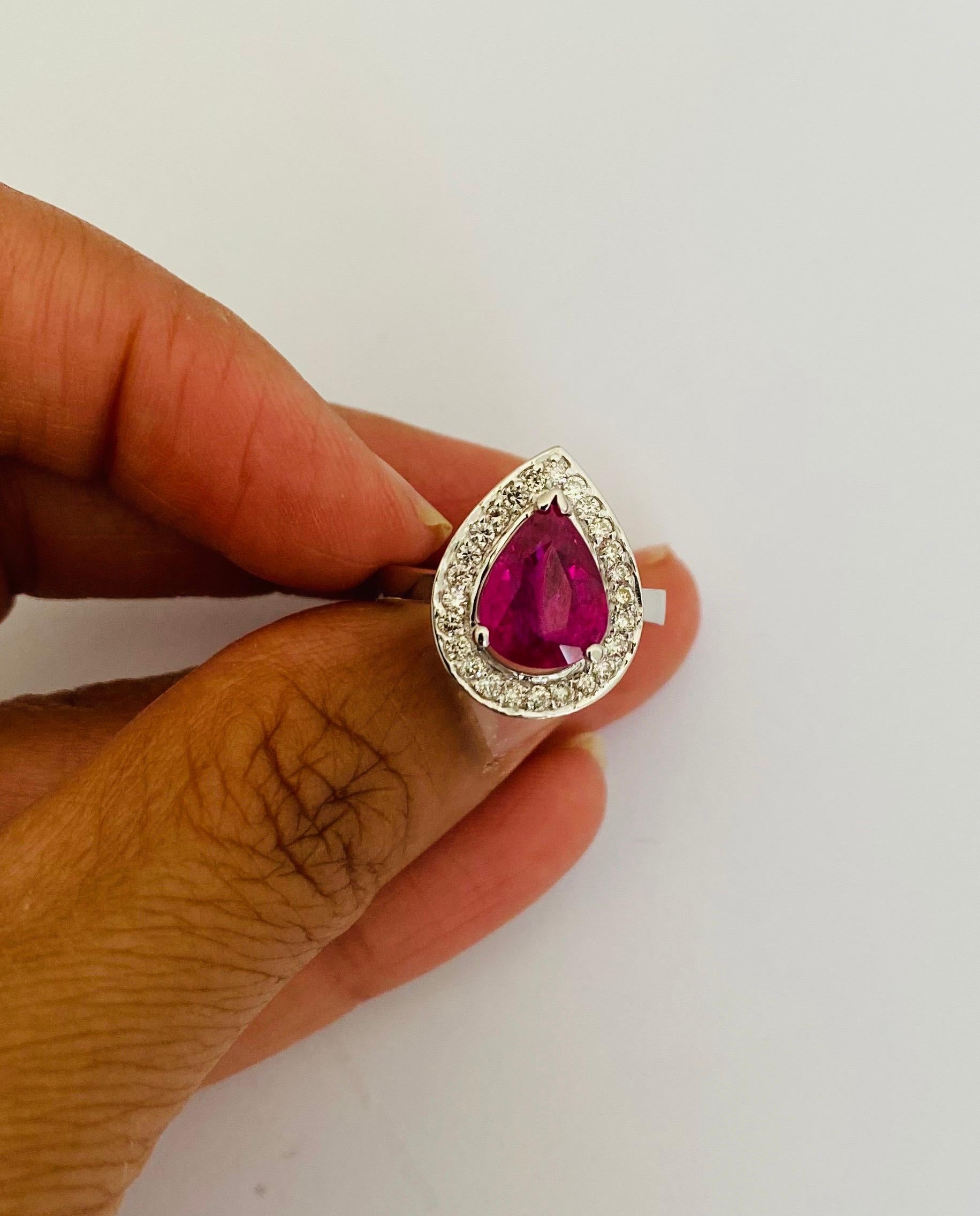 3.17 Carat Ruby Diamond 18 Karat White Gold Engagement Ring For Sale 2