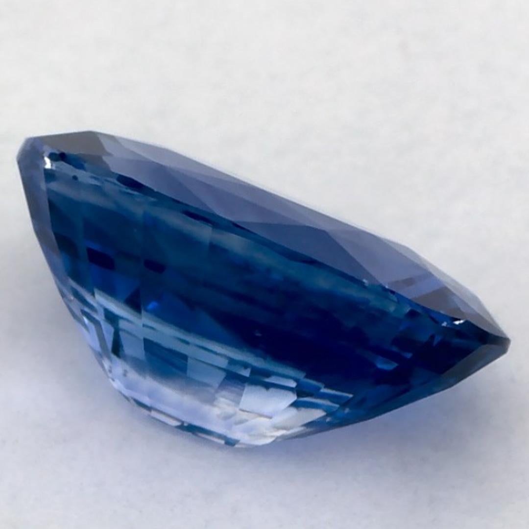 3.17 qt Zafiro Azul Oval Gema Suelta en venta 1