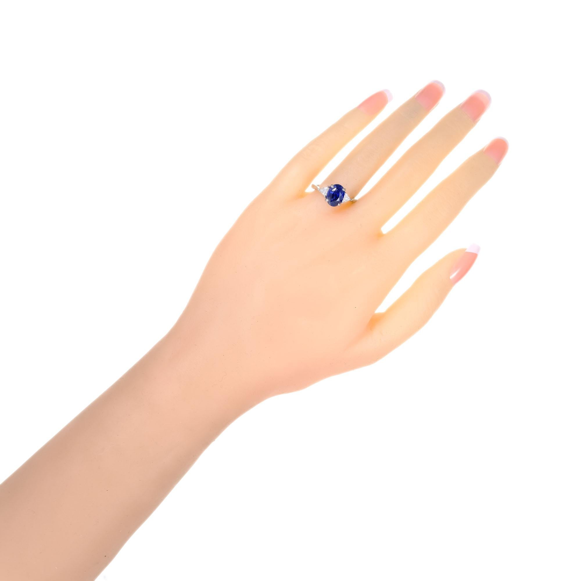 3.18 Carat Blue Sapphire Diamond Platinum Three-Stone Engagement Ring For Sale 2