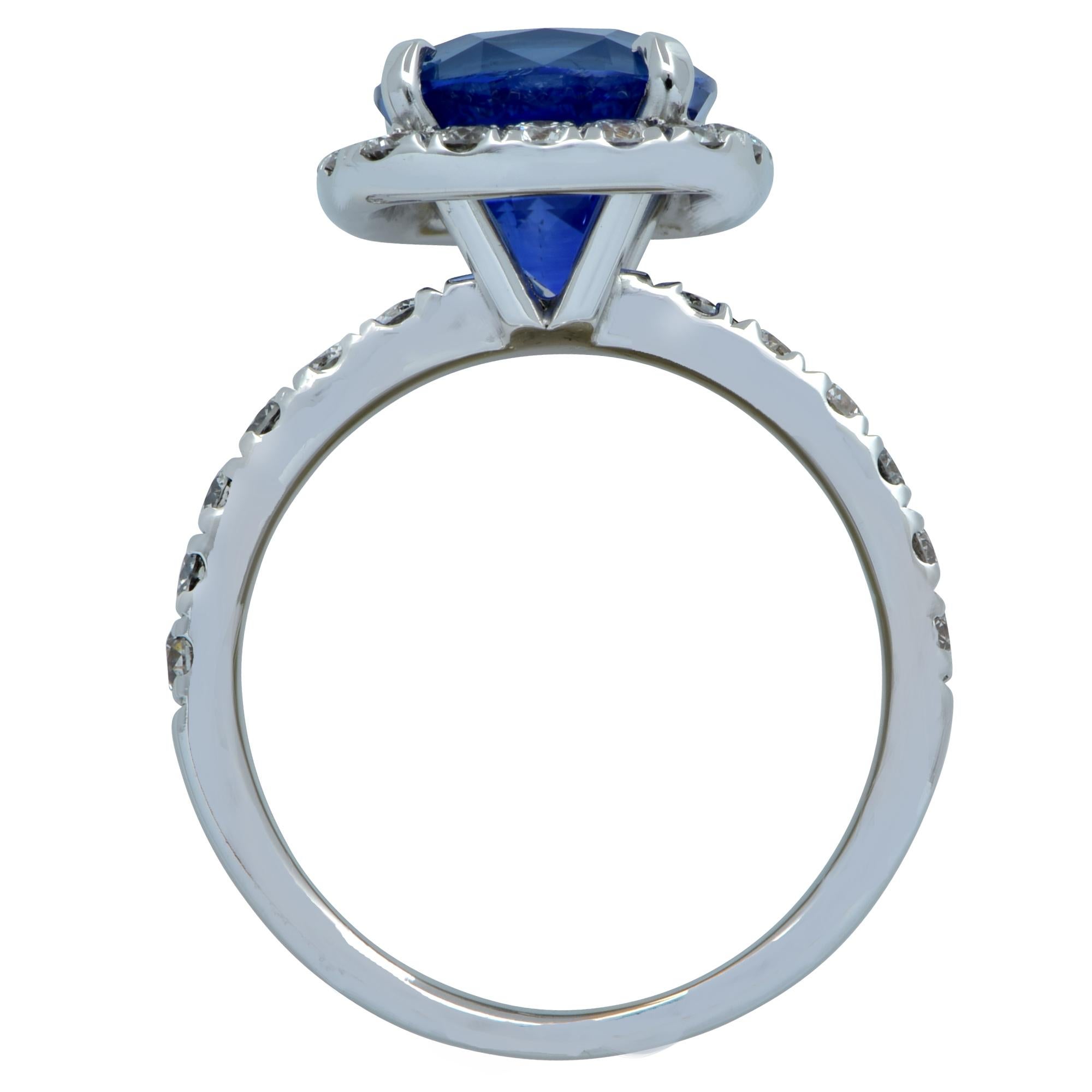 Modern Vivid Diamonds 3.18 Carat Ceylon Blue Sapphire and Diamond Ring