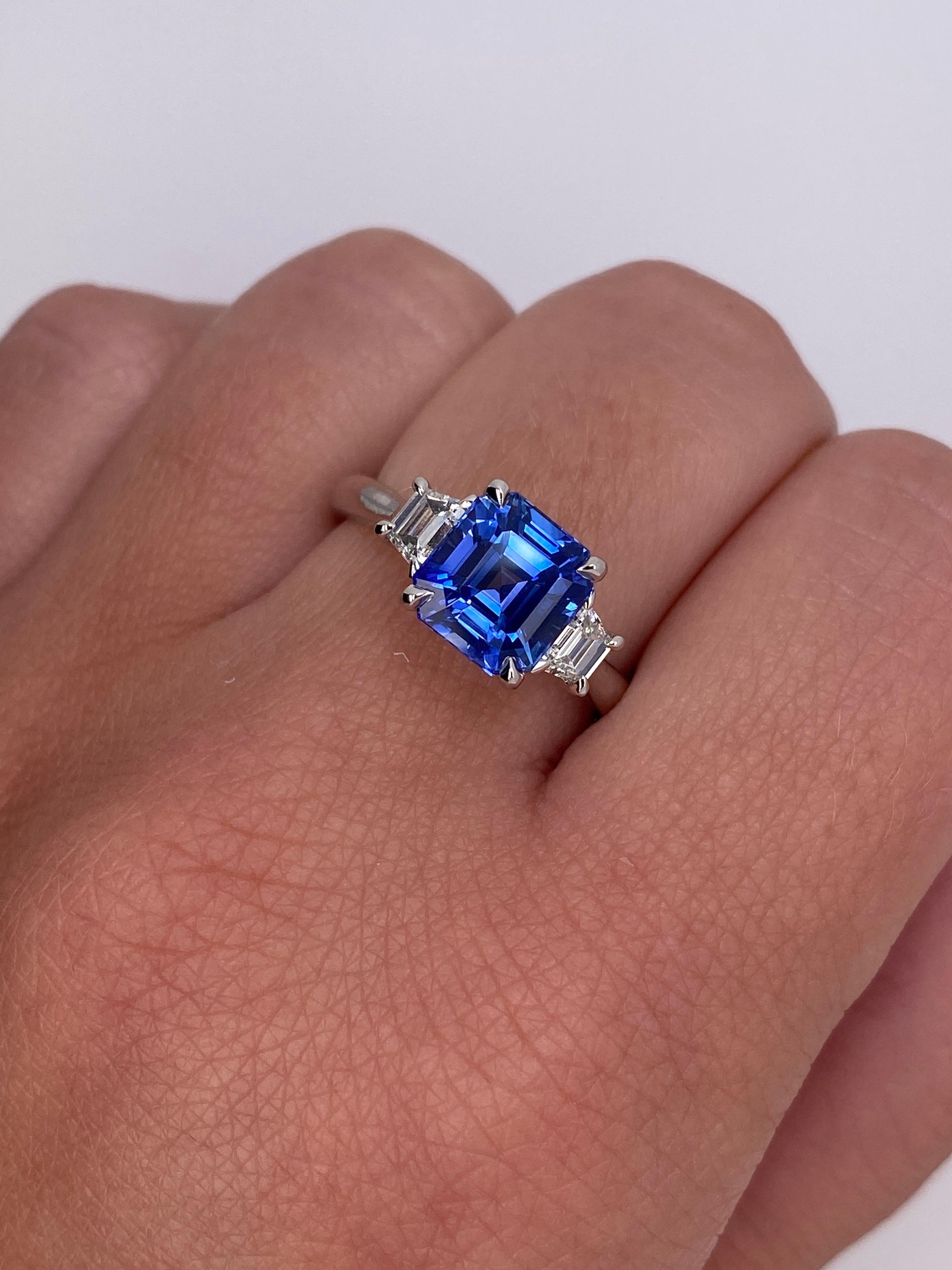 Contemporary 3.18 Carat Emerald Cut Blue Sapphire and Diamond Ring For Sale