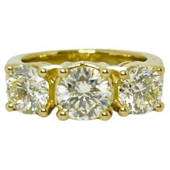 Bague à mini anneau en or jaune 14 carats avec diamants naturels de 3,18 carats 