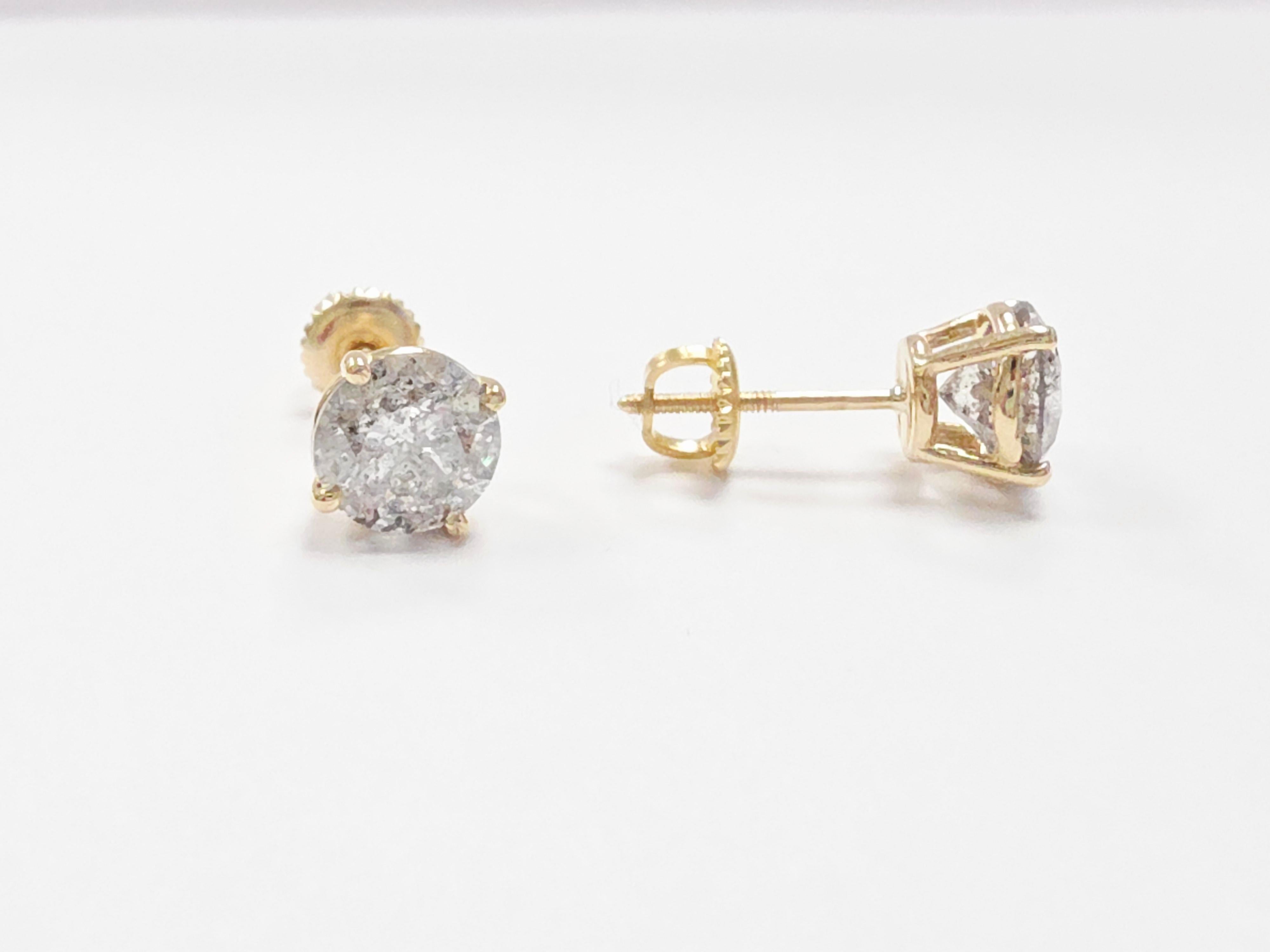 Taglio rotondo 3.18 Carat Natural Round Diamond Studs Yellow Gold 14 Karat in vendita