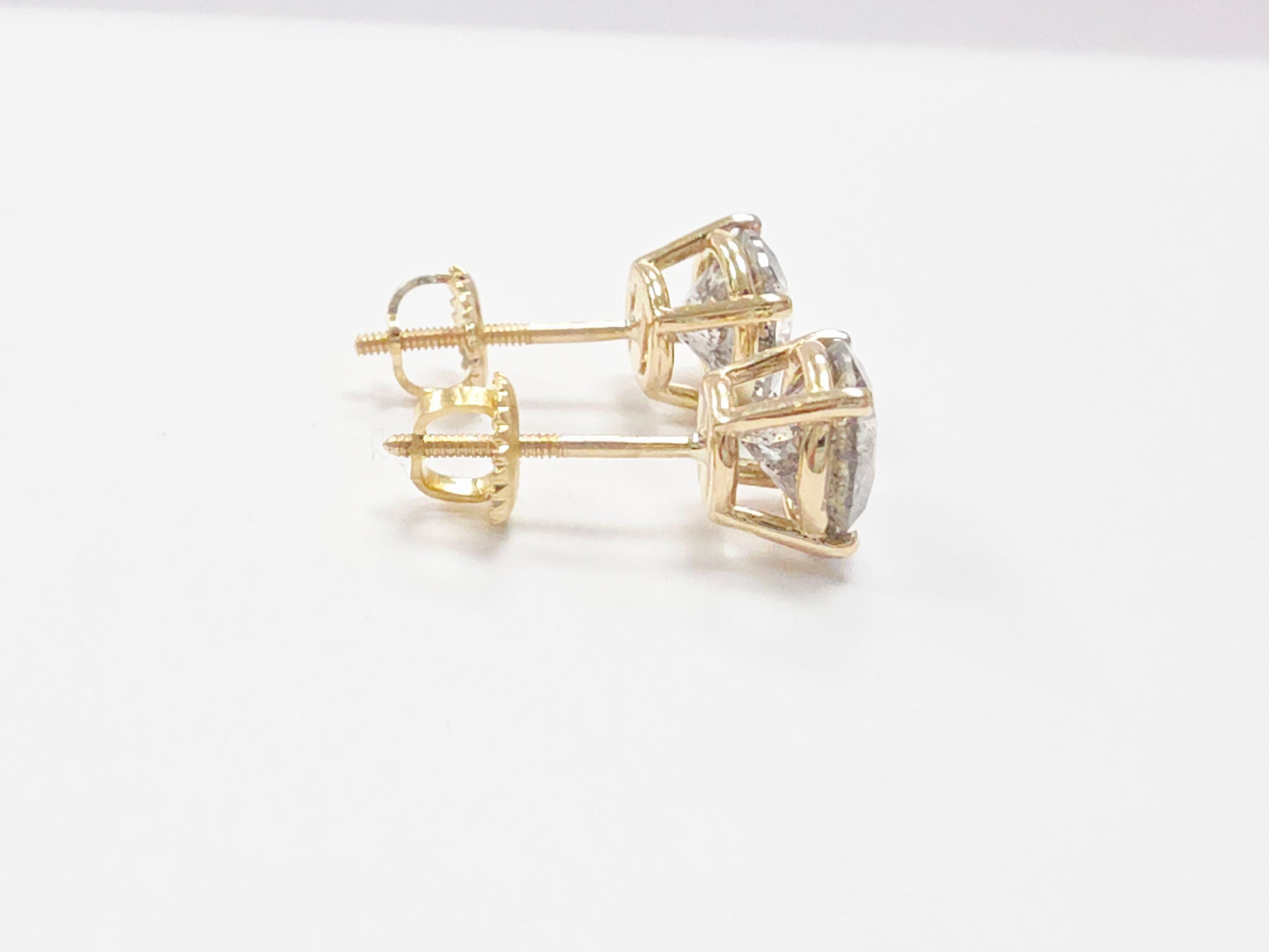 3.18 Carat Natural Round Diamond Studs Yellow Gold 14 Karat In condizioni Nuovo in vendita a Great Neck Plaza, NY