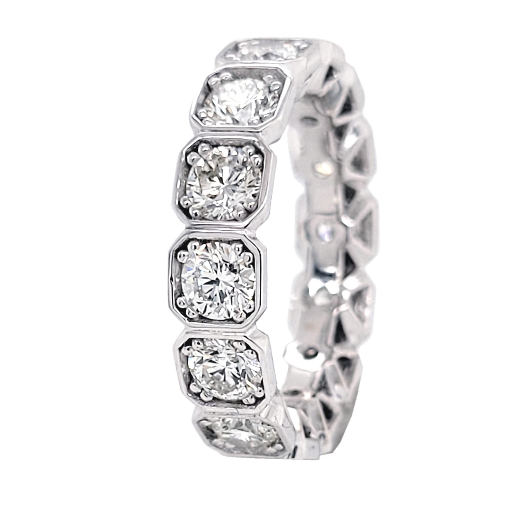 Round Cut 3.18 Carat Round Brilliant Diamond 18K Gold Eternity Ring For Sale